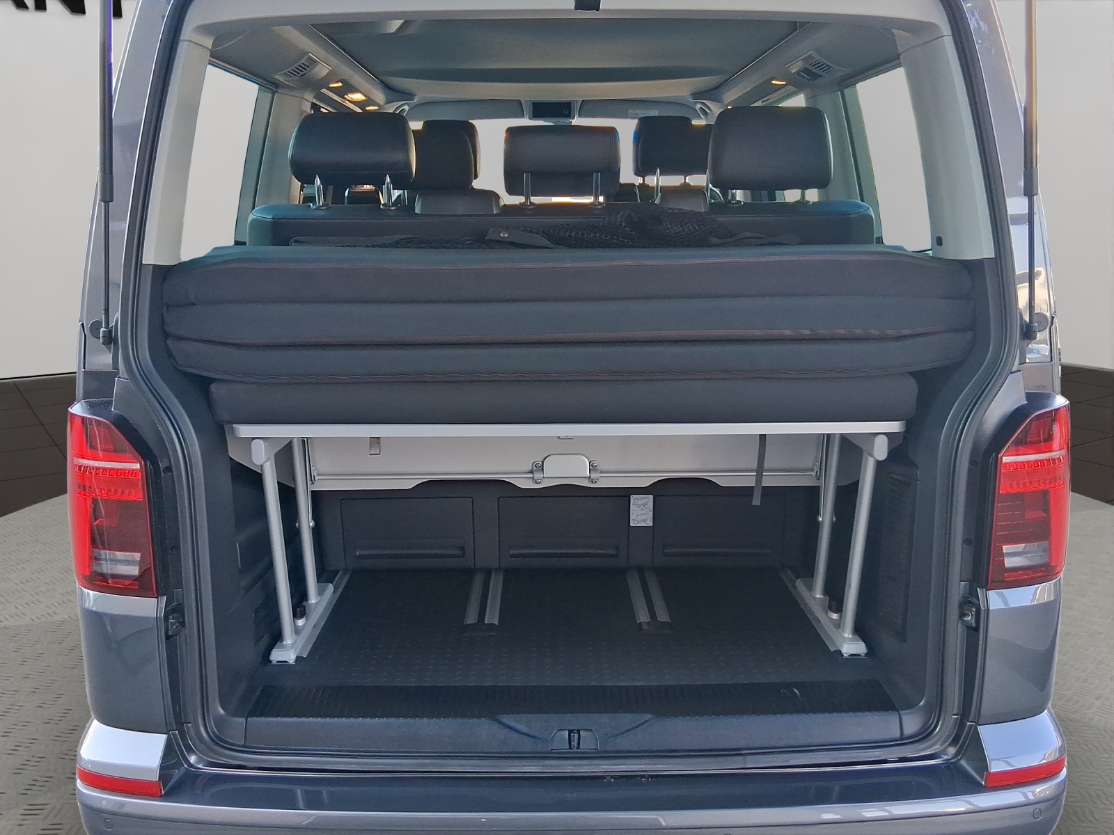 VW T6.1 California 2.0 TDI Beach DSG-image-18