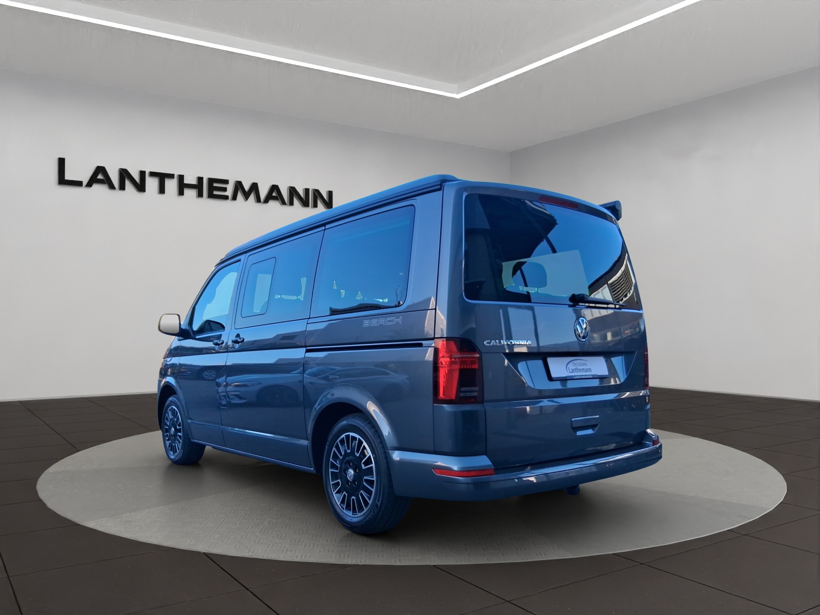 VW T6.1 California 2.0 TDI Beach DSG-image-2
