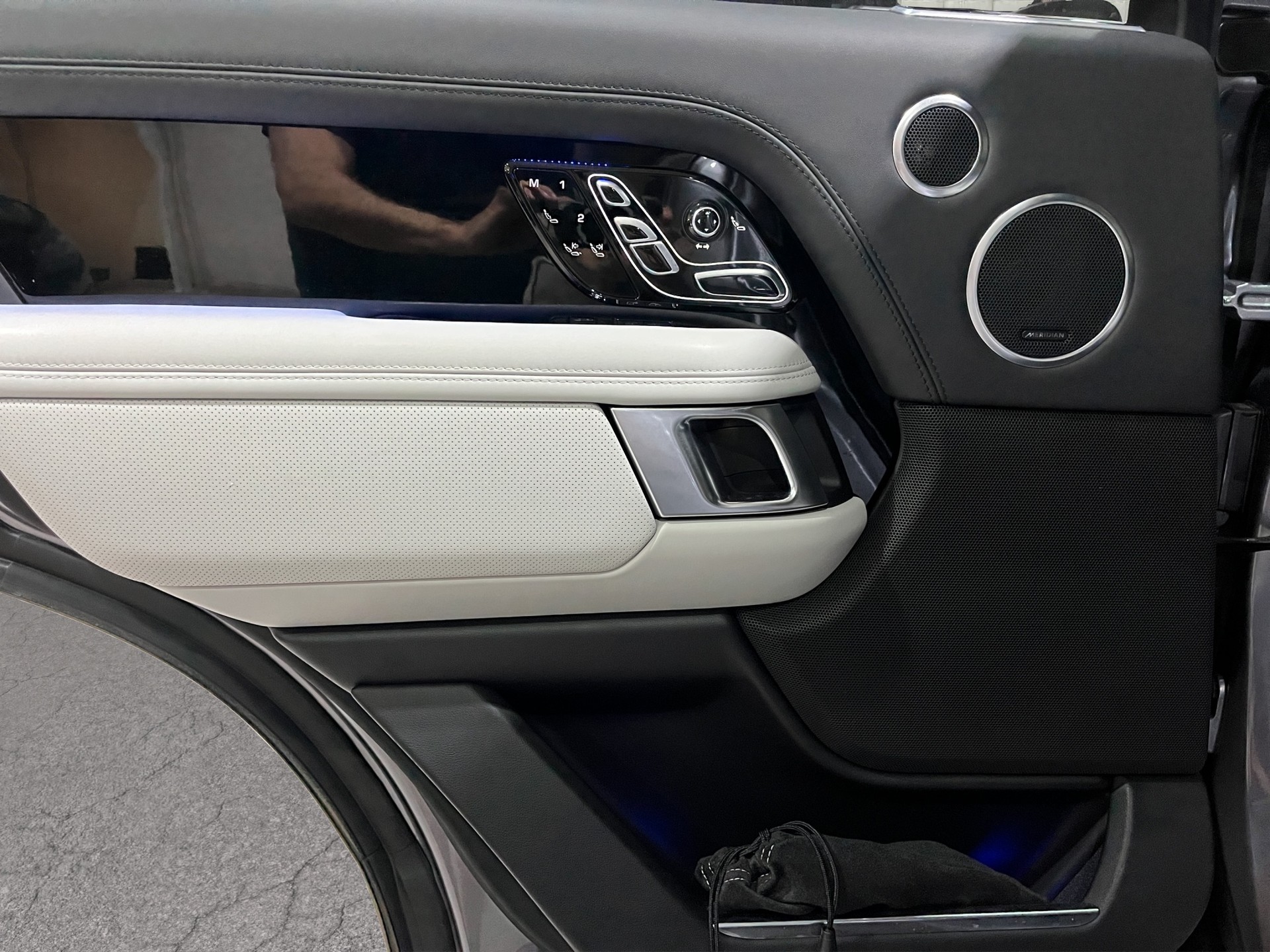 LAND ROVER Range Rover LWB 5.0 V8 S/C SV AB Automatic-image-20