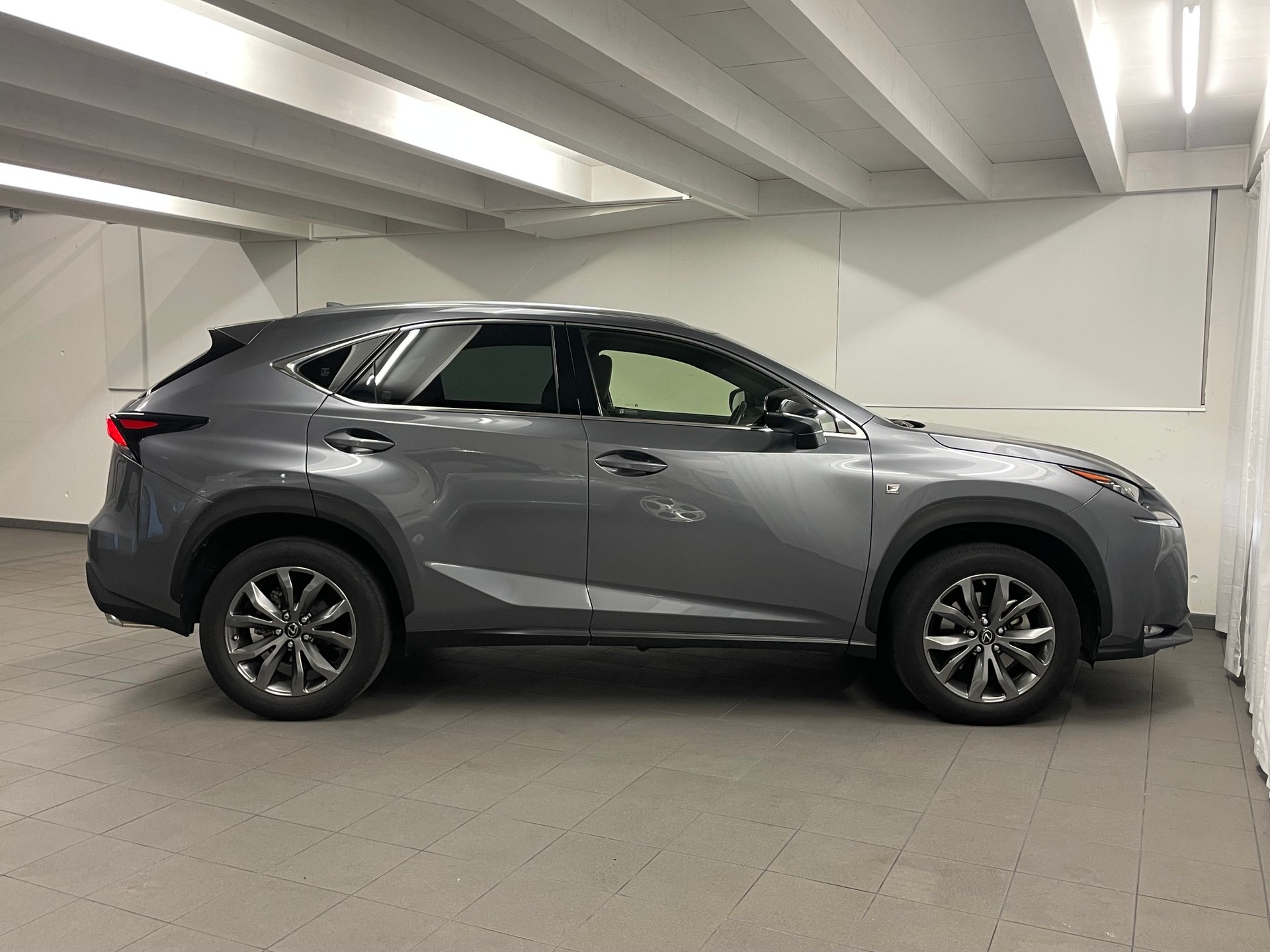 LEXUS NX 200t F-Sport AWD Automatic-image-2