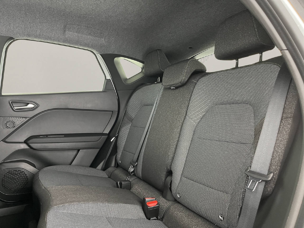 RENAULT Captur 1.8 E-Tech techno-image-16