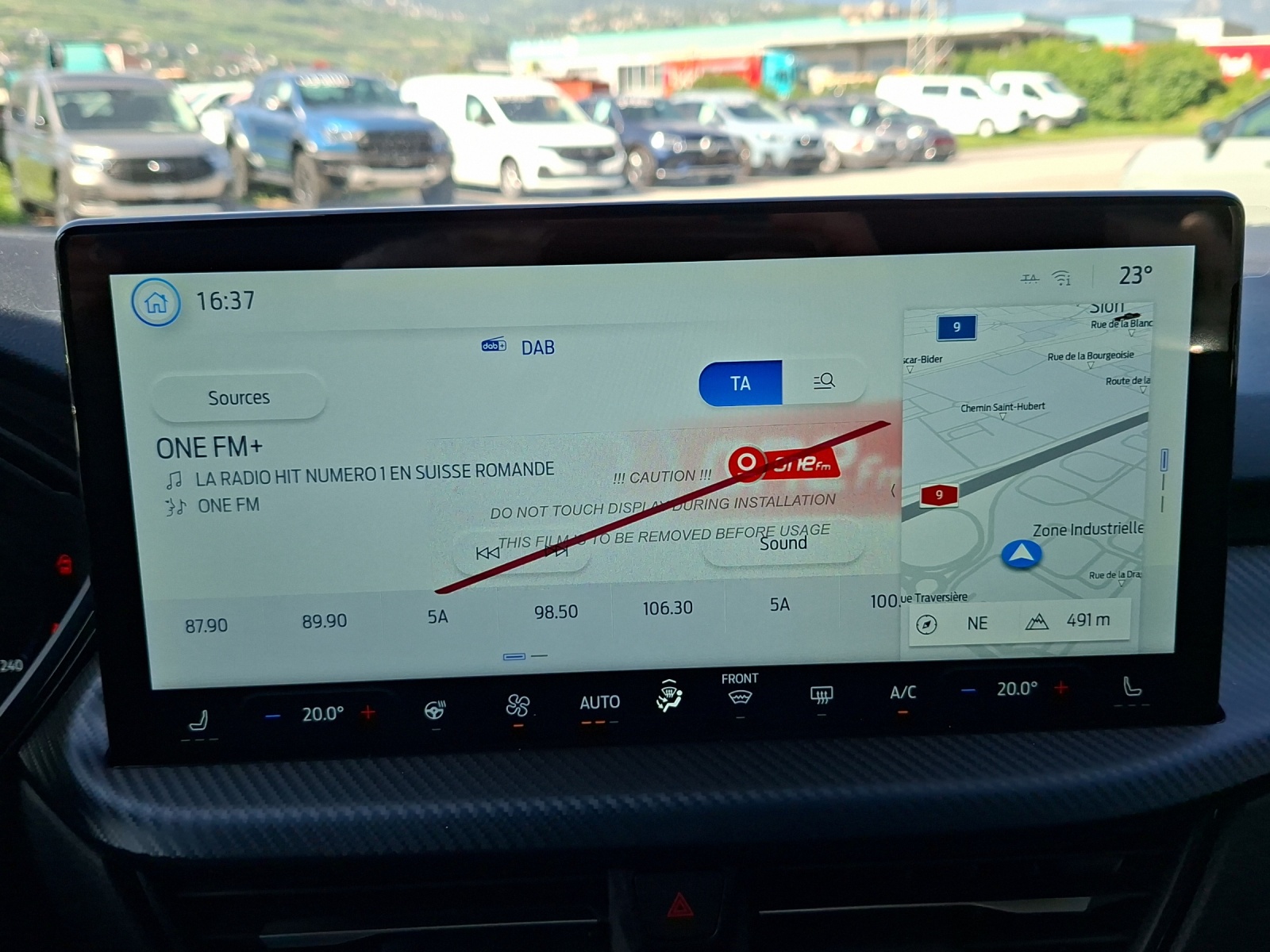 FORD Kuga 2.5 FHEV ST-Line X 4WD-image-9