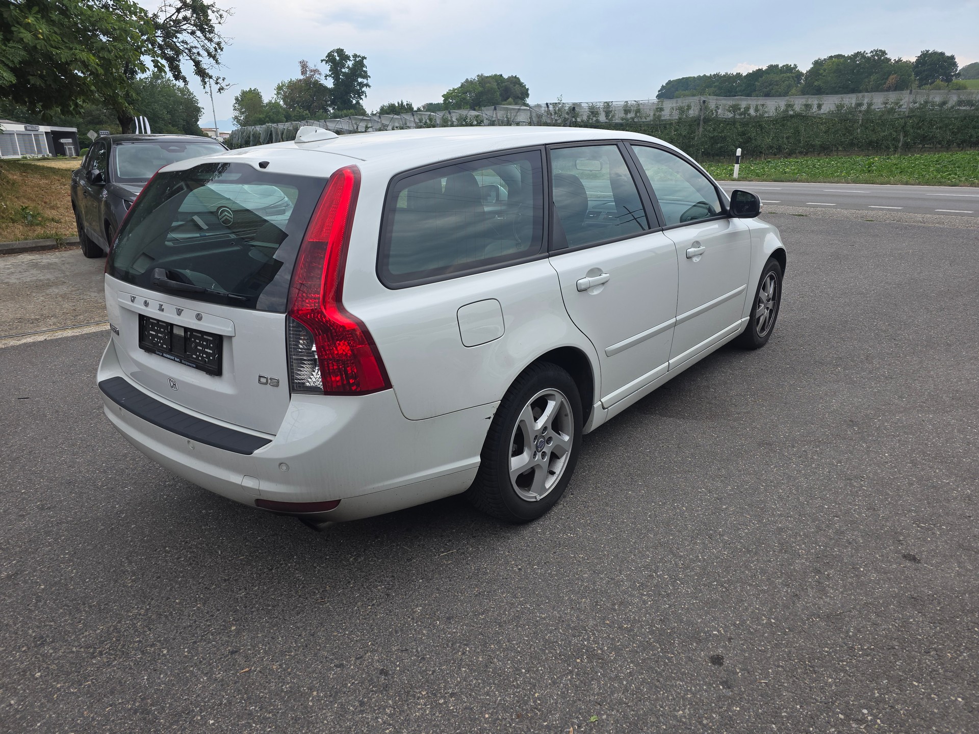 VOLVO V50 D3 Kinetic Geartronic-image-8