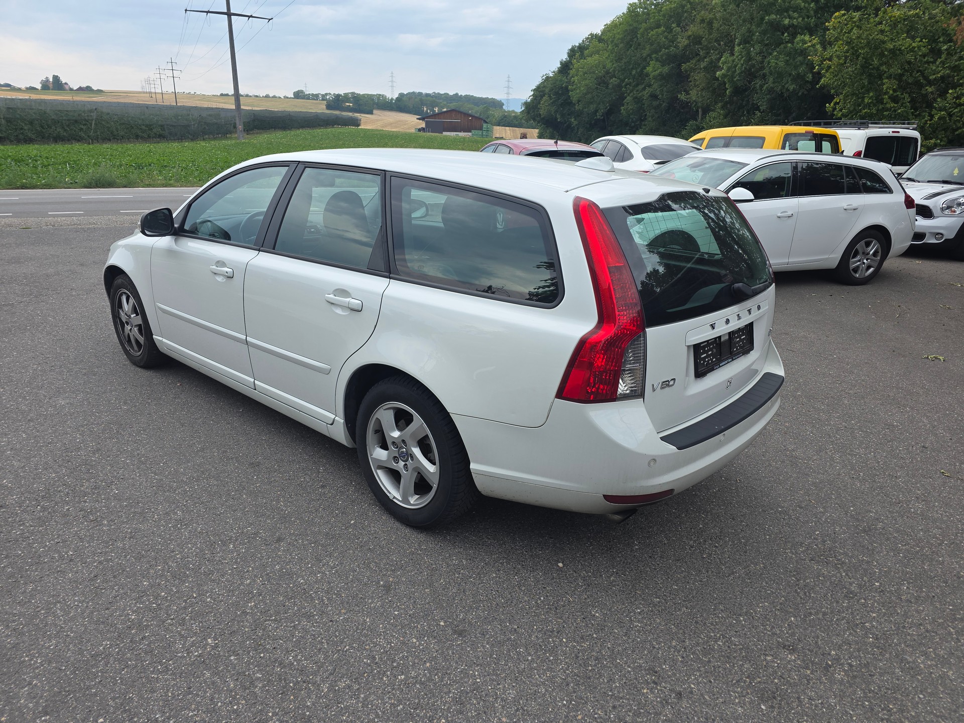 VOLVO V50 D3 Kinetic Geartronic-image-9