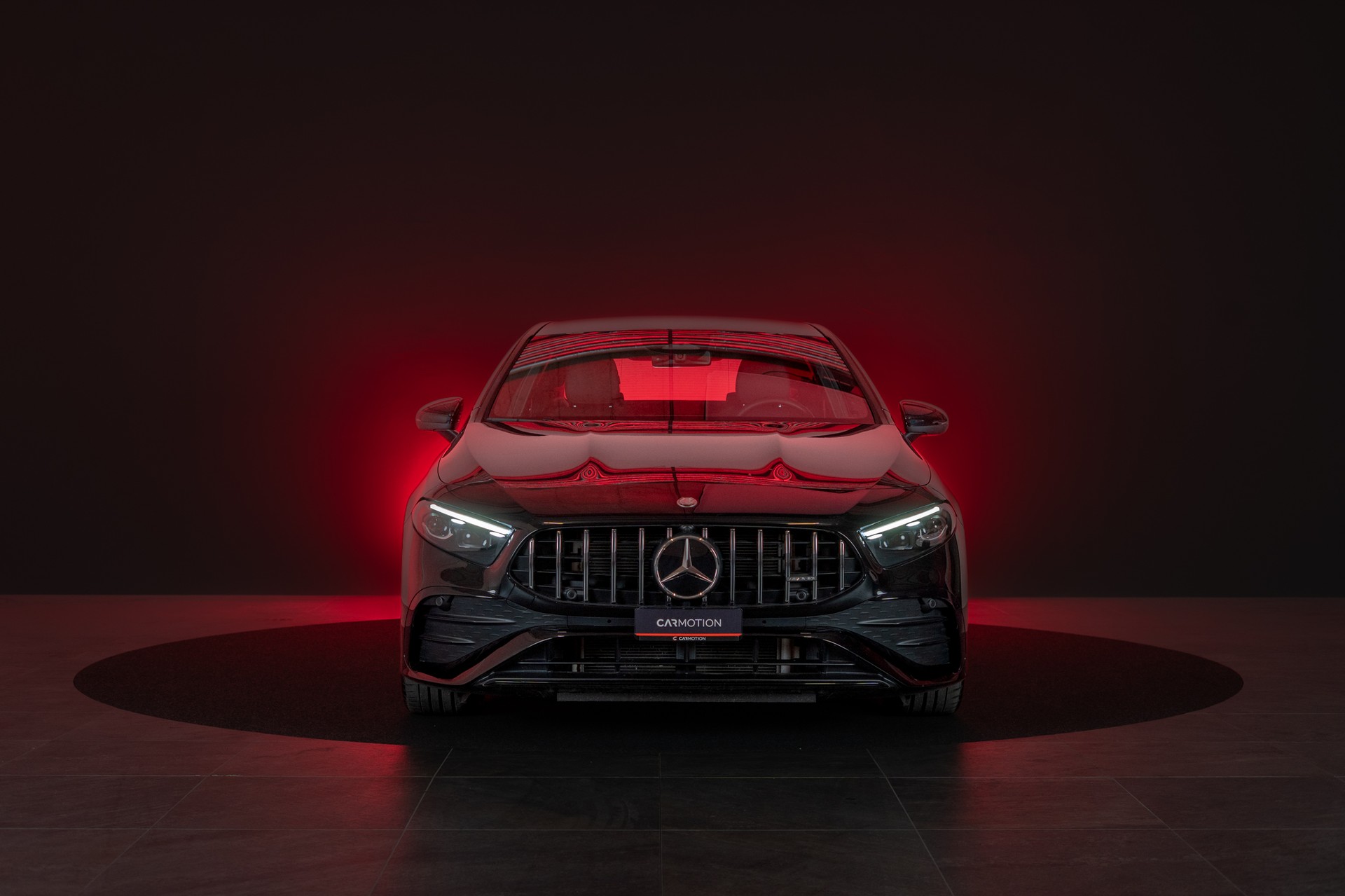 MERCEDES-BENZ A 35 AMG 4matic Limousine / Facelift / Rückfahrkamera / Ambientebeleuchtung-image-1