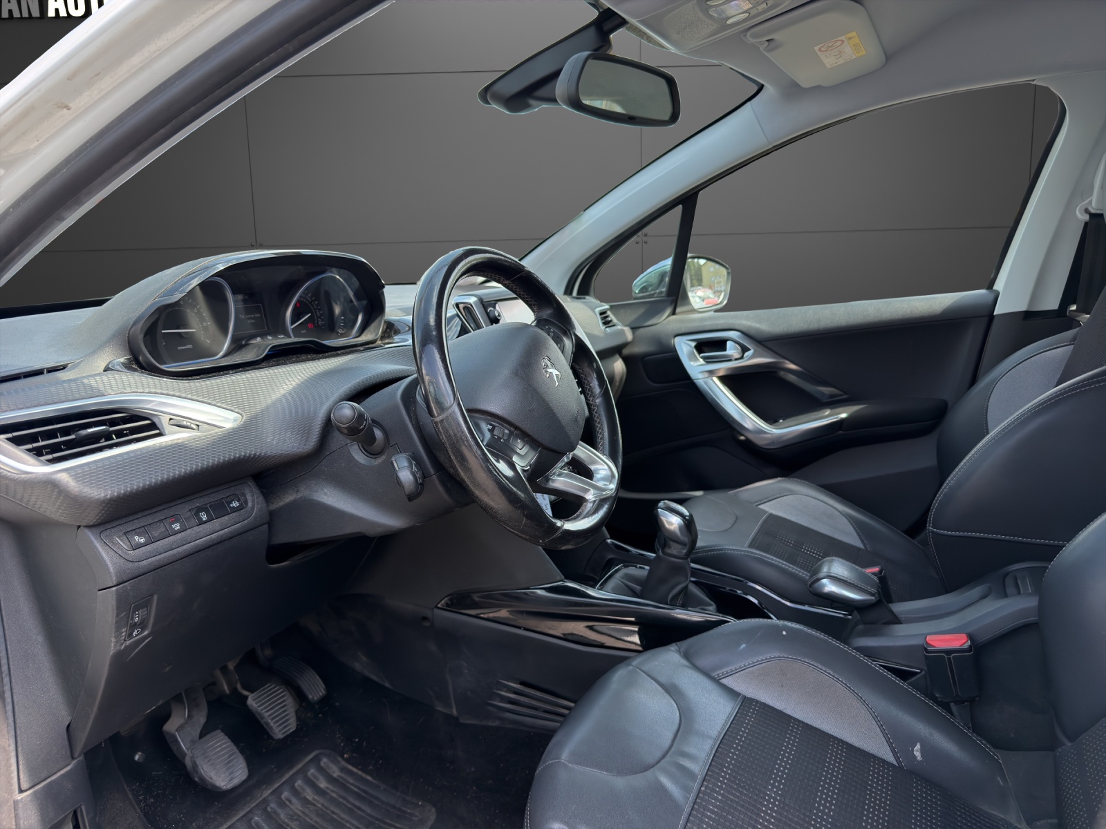 PEUGEOT 2008 1.2 PureTech Allure – Nur 50’700 km | Top Ausstattung | Garantie!-image-6