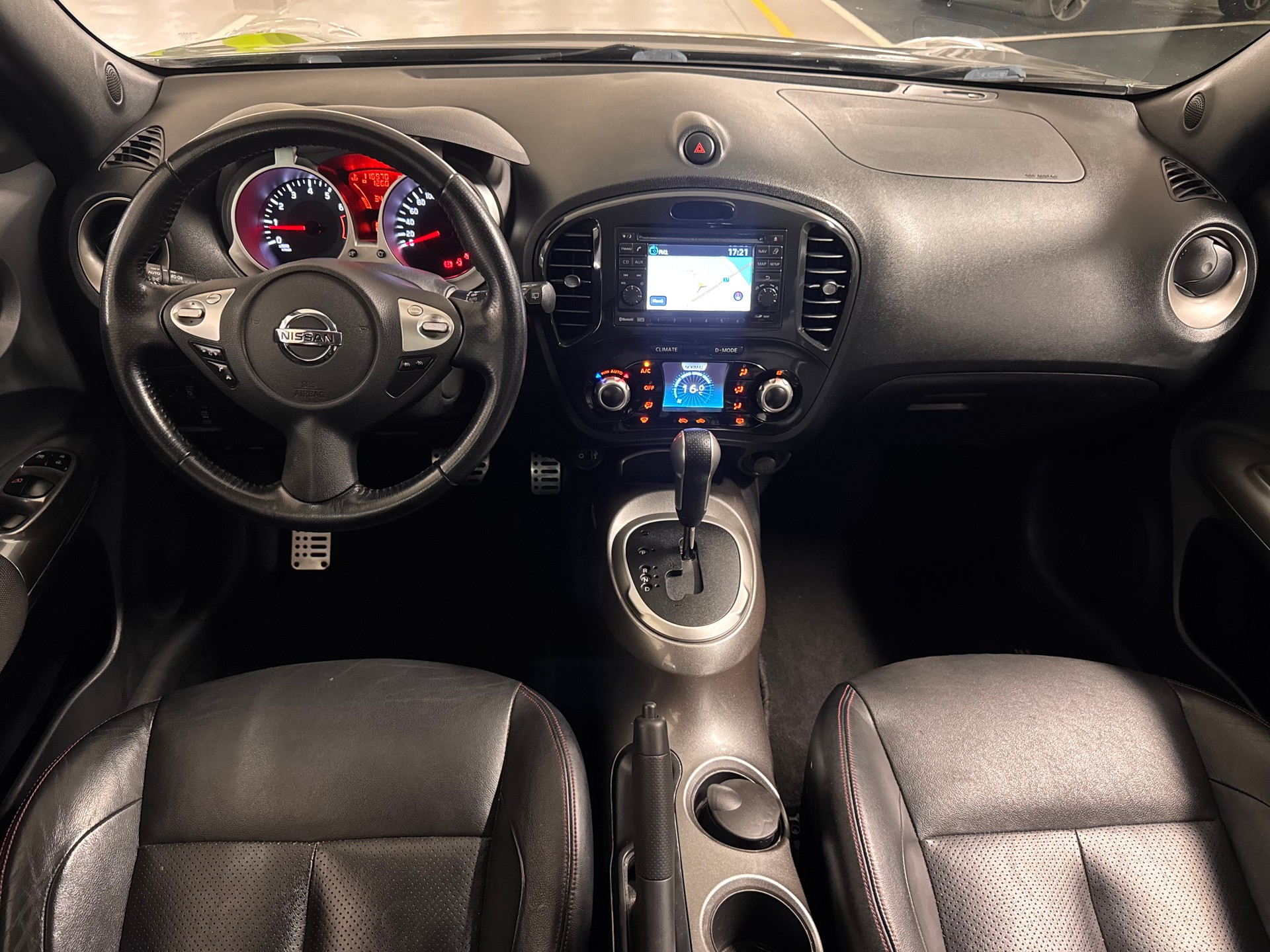 NISSAN Juke 1.6 DIG-T tekna 4x4 Xtronic M-CVT-image-11