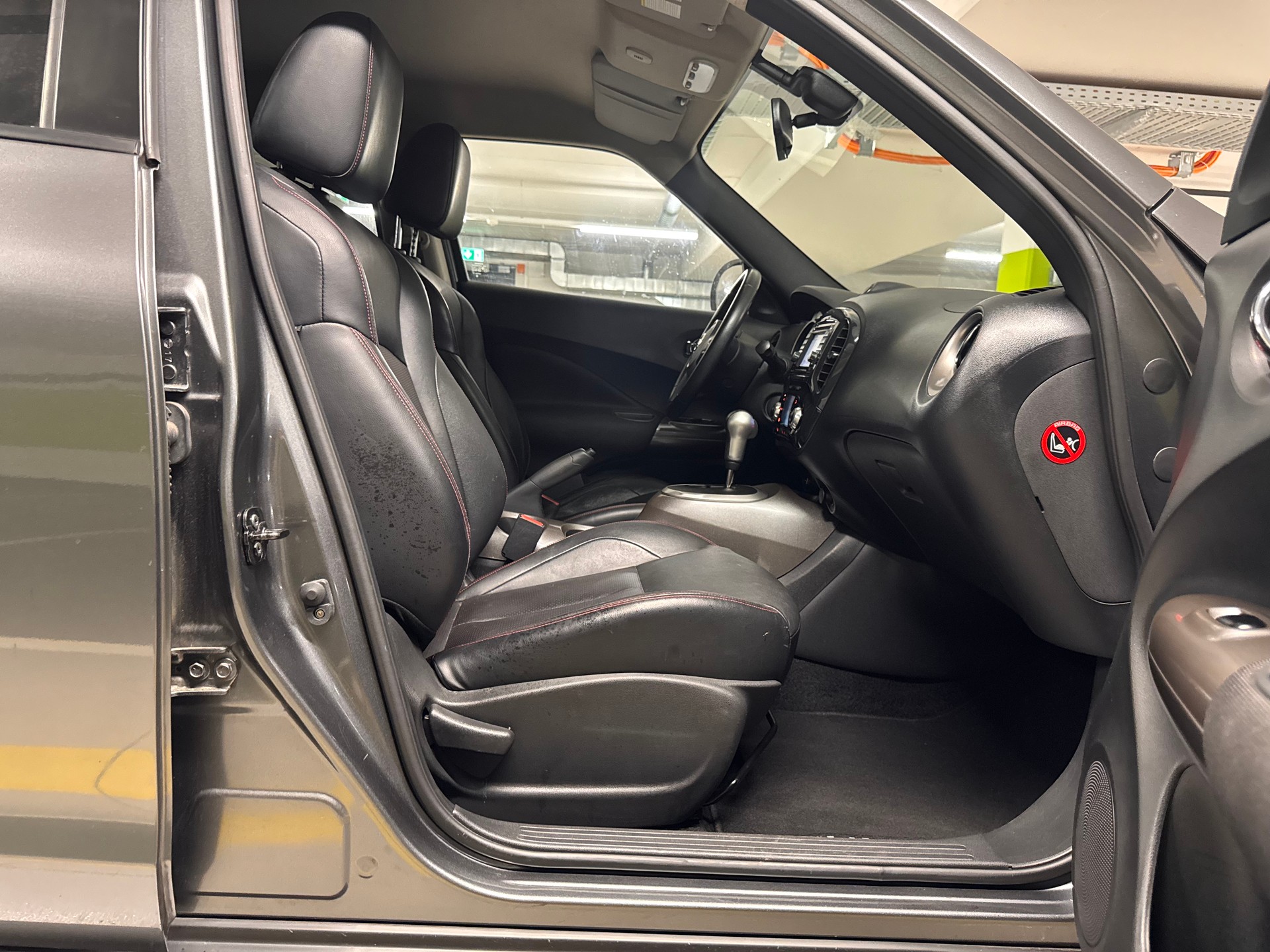 NISSAN Juke 1.6 DIG-T tekna 4x4 Xtronic M-CVT-image-10