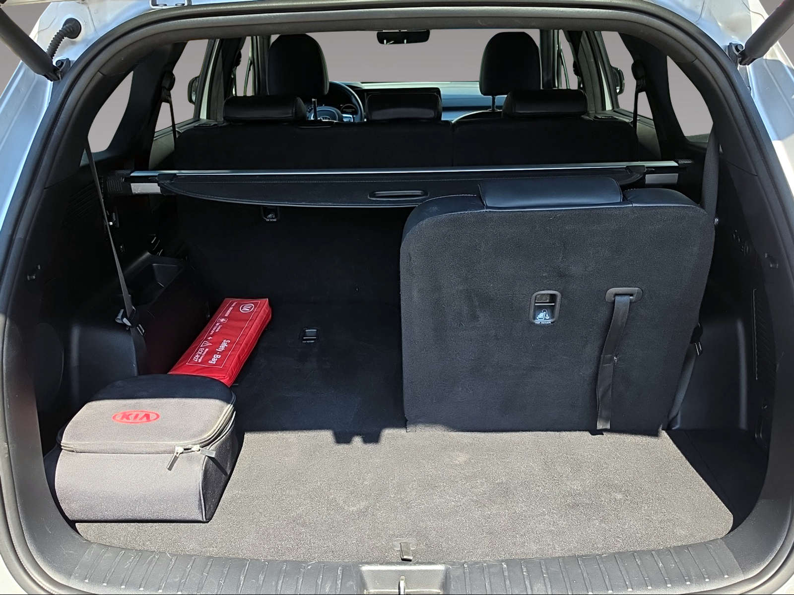 KIA Sorento 1.6 T-GDi Plug-in Hybrid Style 7P-image-17
