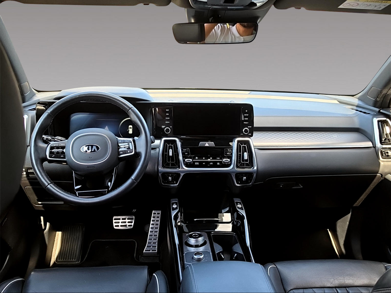 KIA Sorento 1.6 T-GDi Plug-in Hybrid Style 7P-image-15