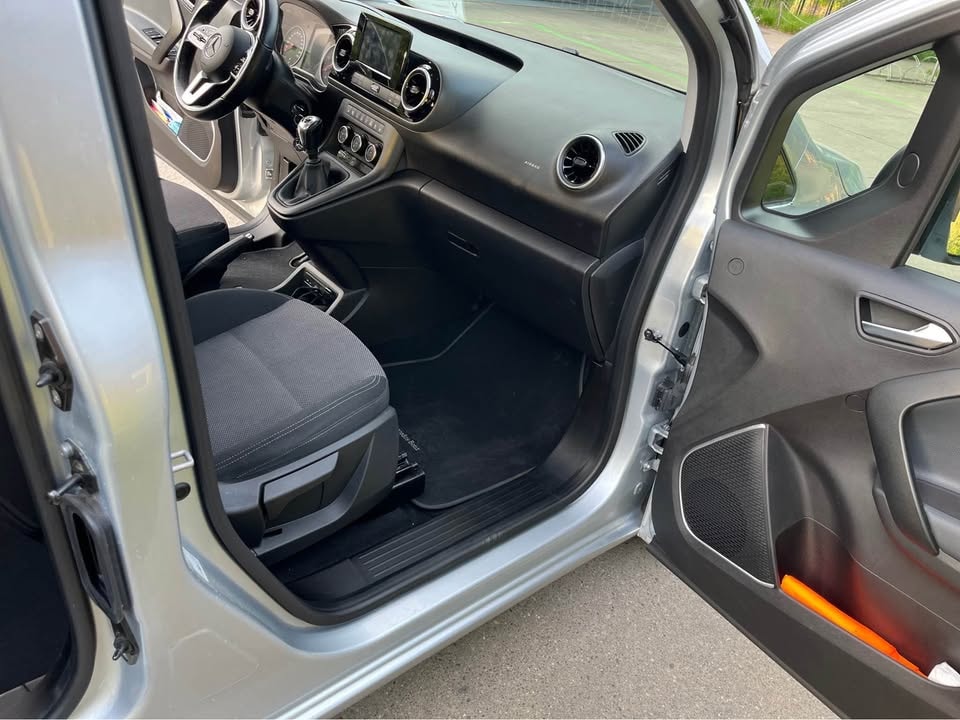 MERCEDES-BENZ 1.5 CDI Tourer-image-4