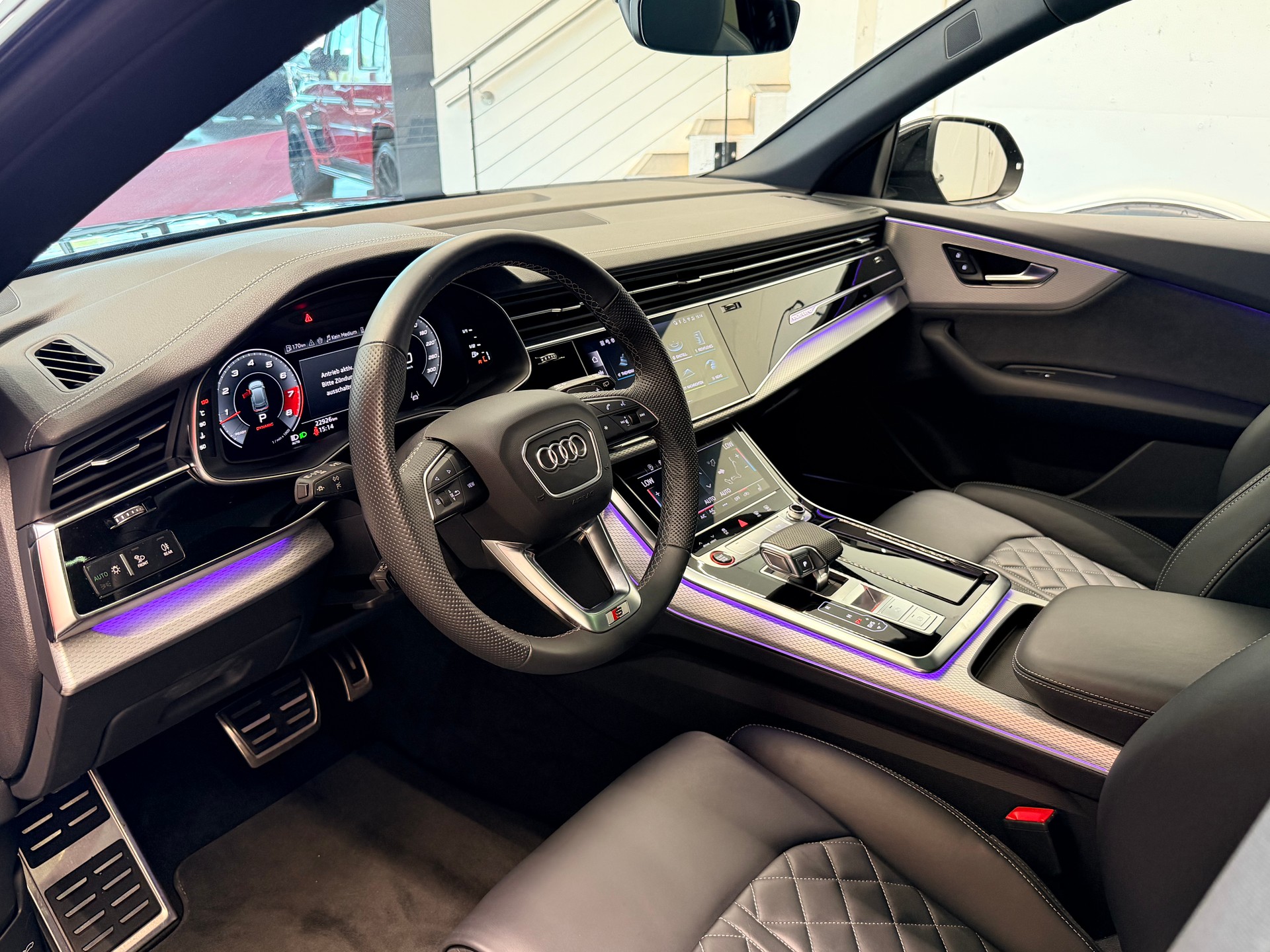 AUDI SQ8 SUV TFSI quattro tiptronic-image-11
