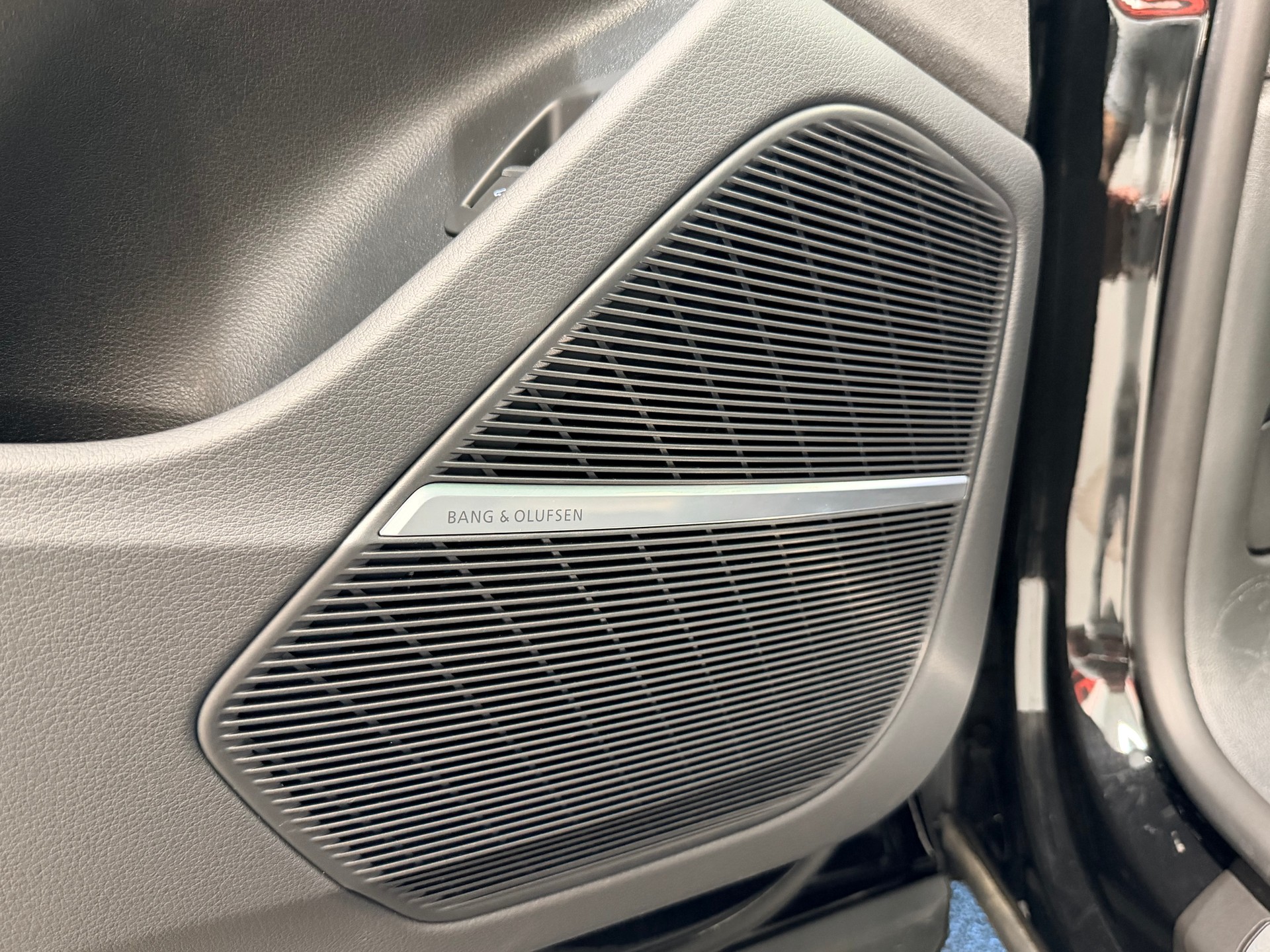 AUDI SQ8 SUV TFSI quattro tiptronic-image-13