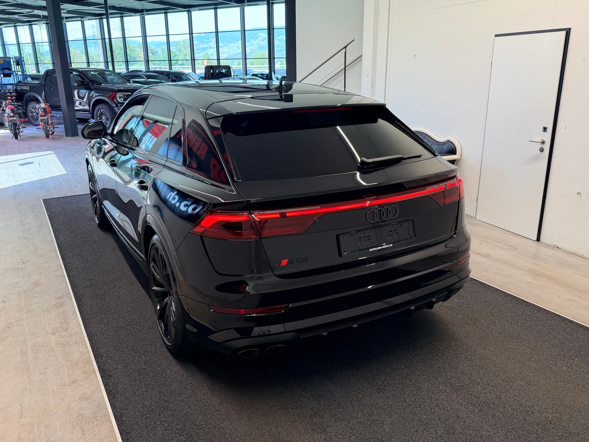 AUDI SQ8 SUV TFSI quattro tiptronic-image-8