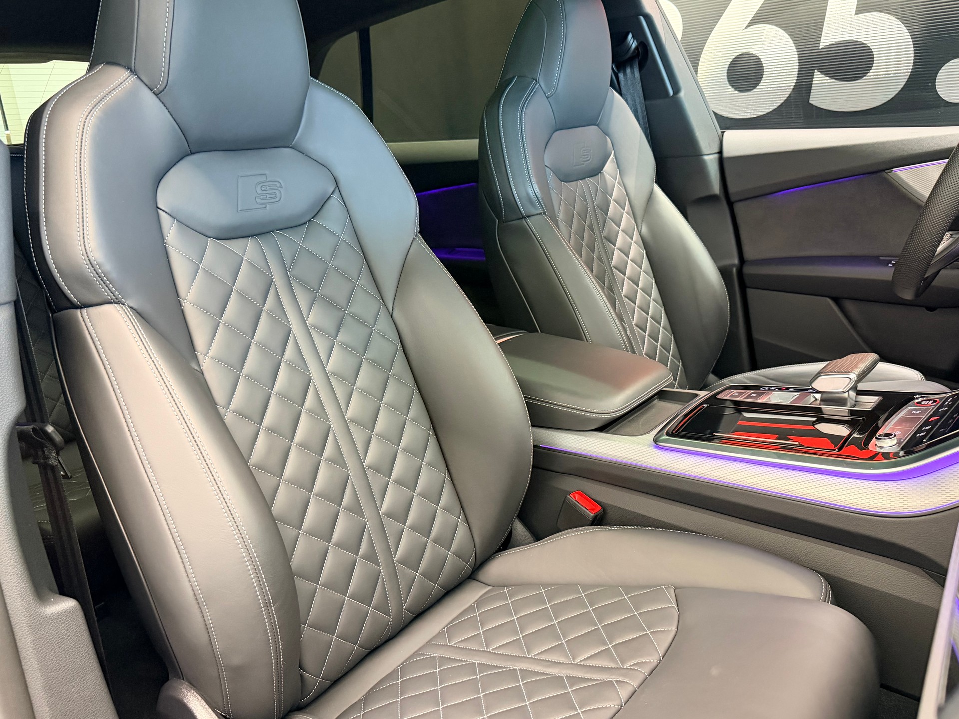 AUDI SQ8 SUV TFSI quattro tiptronic-image-23