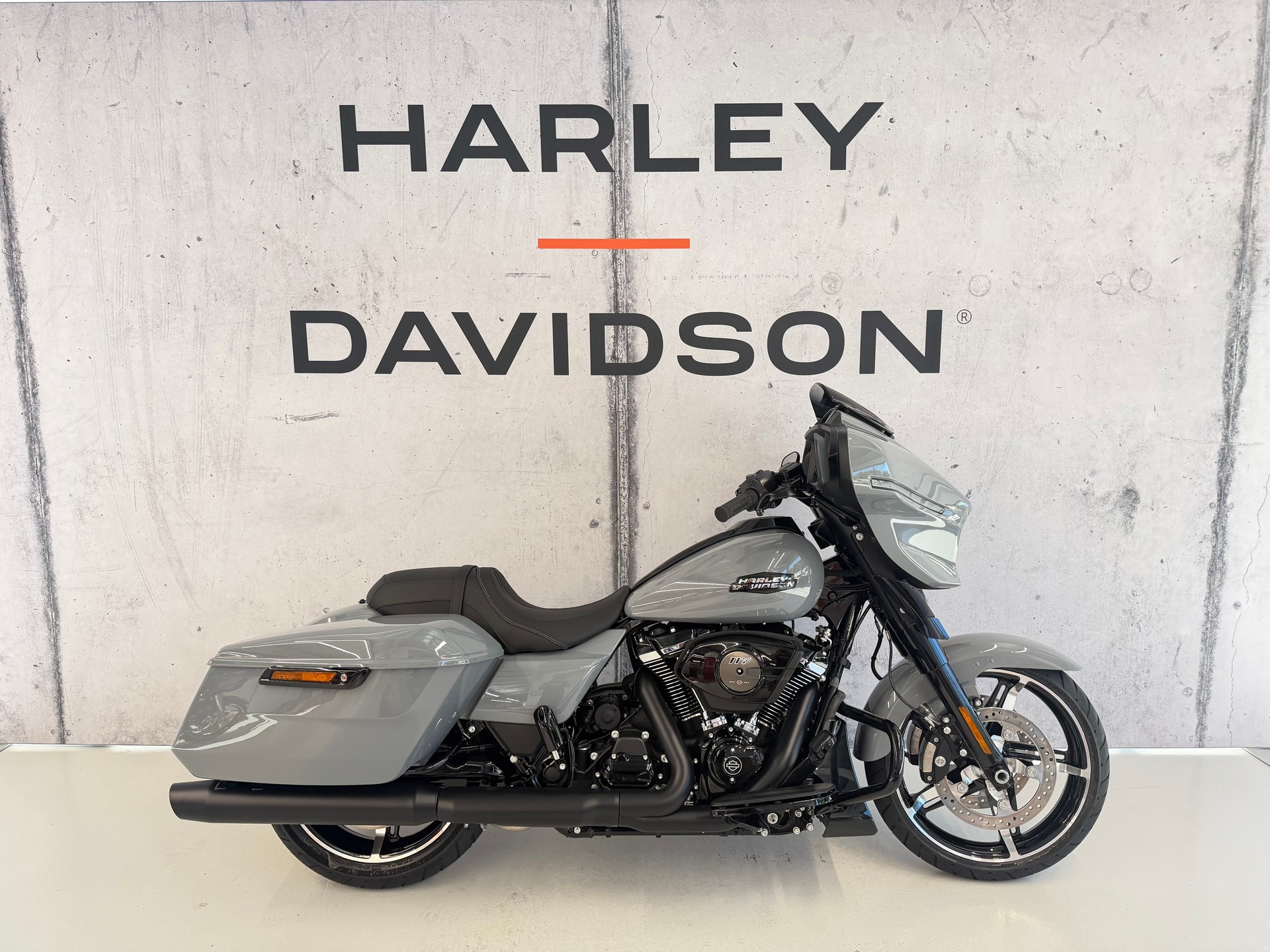 HARLEY-DAVIDSON FLHX Street Glide 117