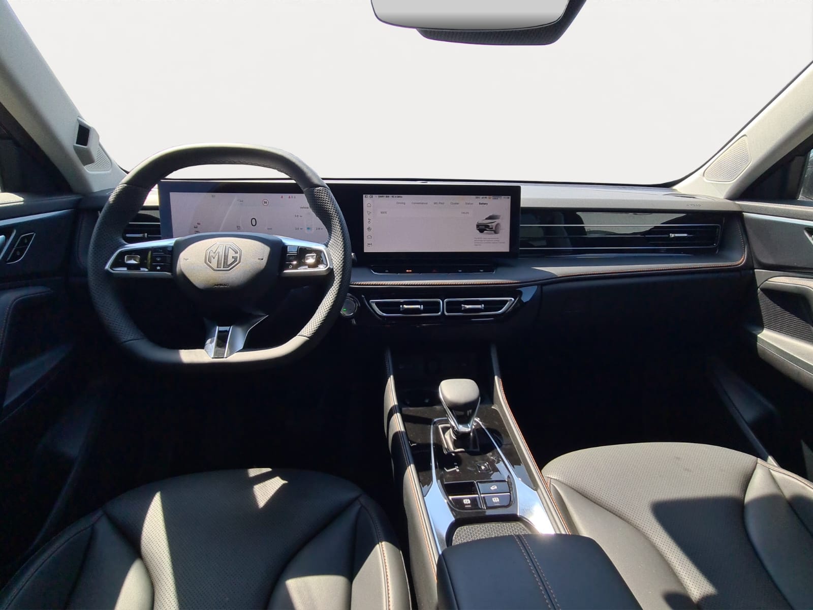 MG HS 1.5 T HEV+ Luxury-image-11