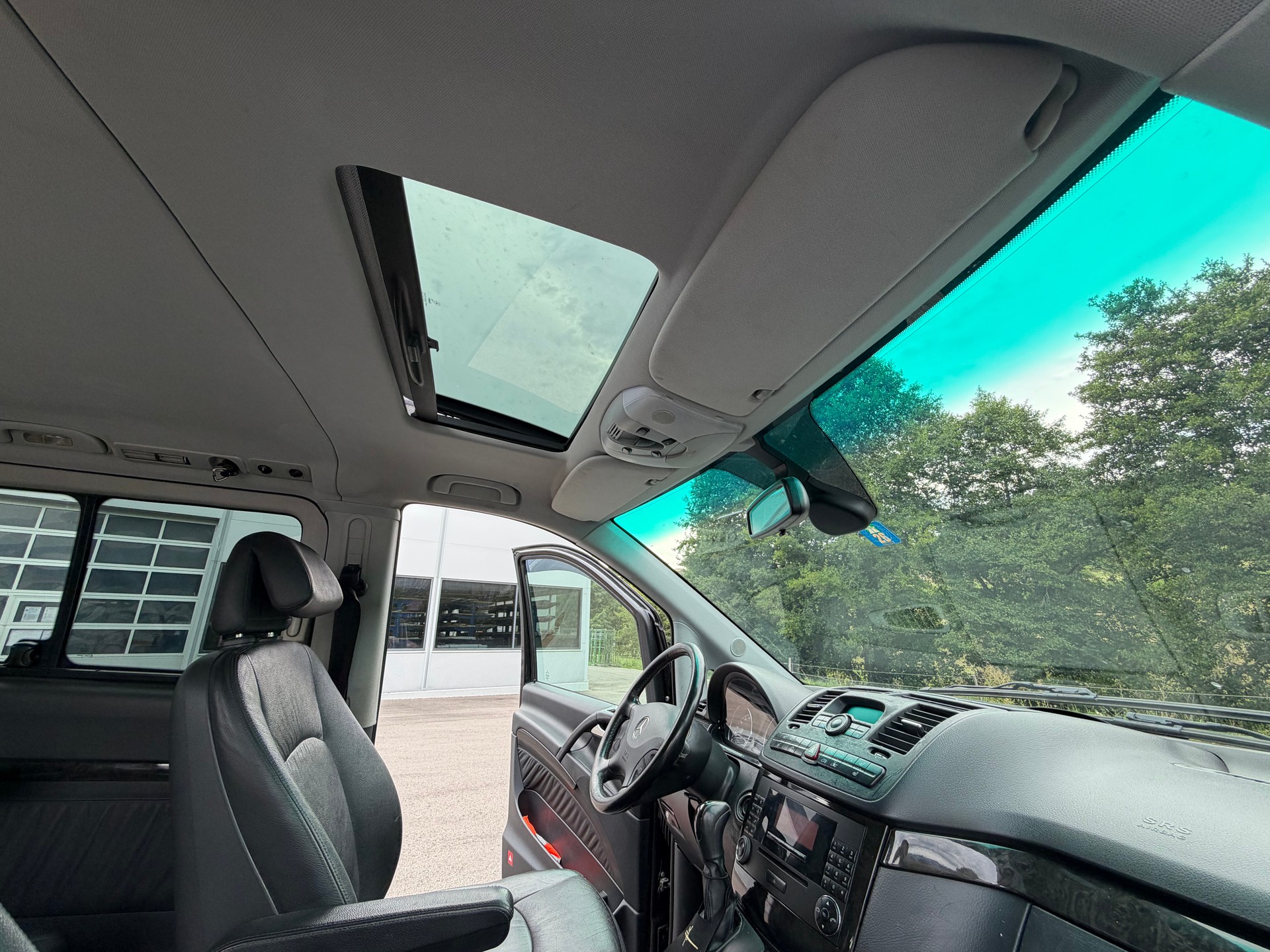 MERCEDES-BENZ Viano 3.0 CDI Ambiente Automat-image-13