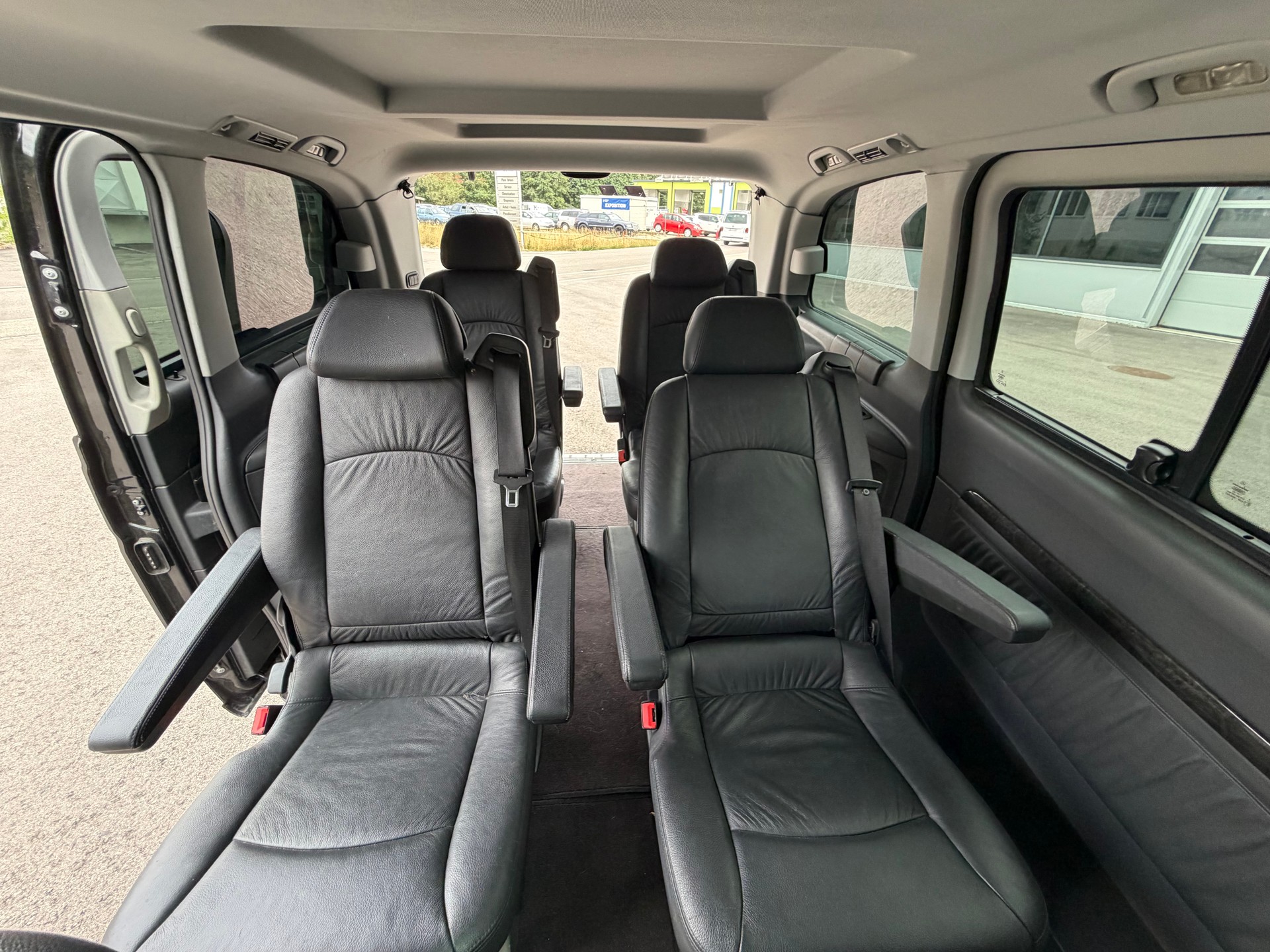 MERCEDES-BENZ Viano 3.0 CDI Ambiente Automat-image-12