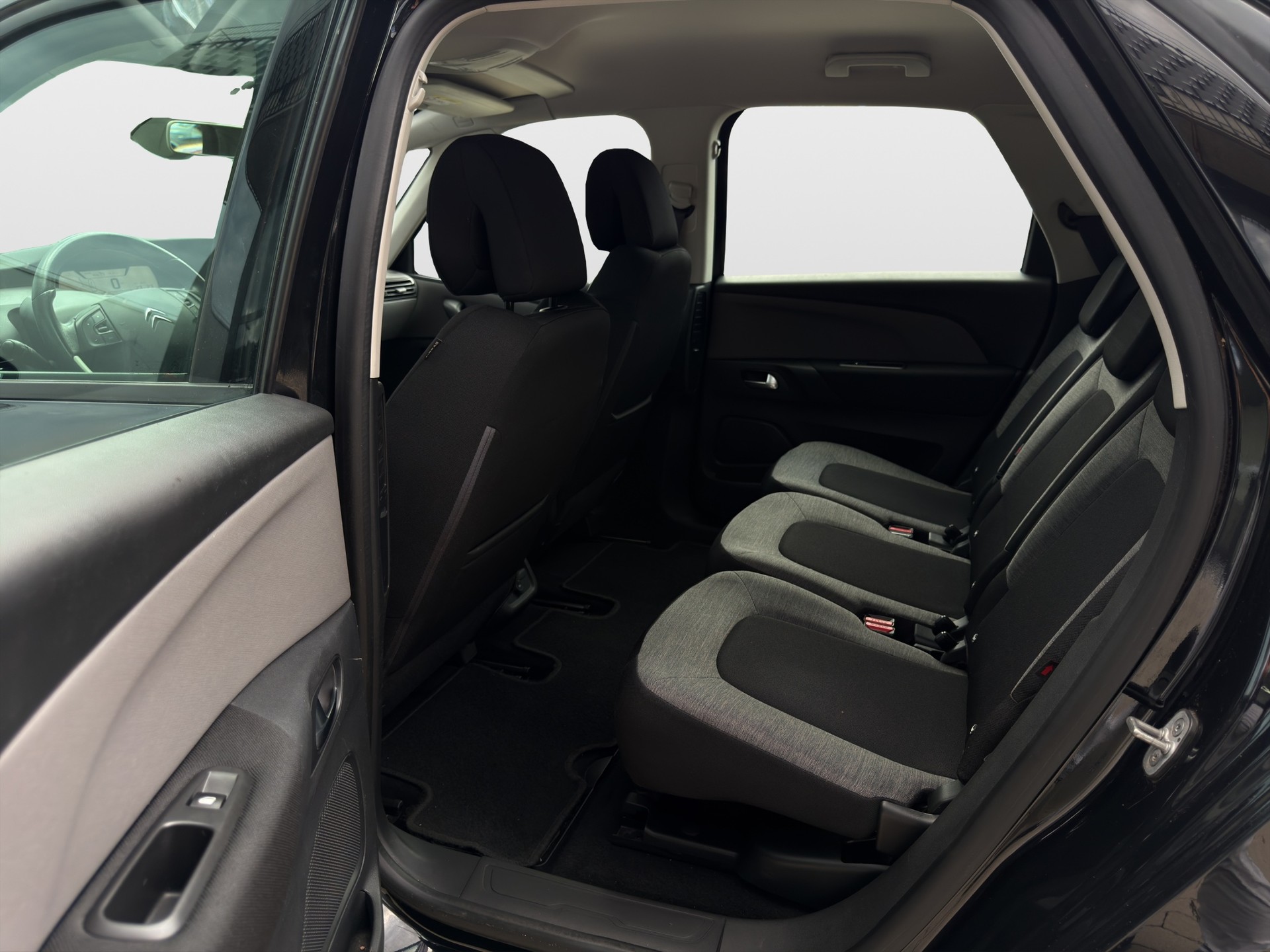 CITROEN C4 Picasso 1.2 Pure Tech Feel*Frisch ab MFK,1 Jahr oder 20000km Garantie*-image-11