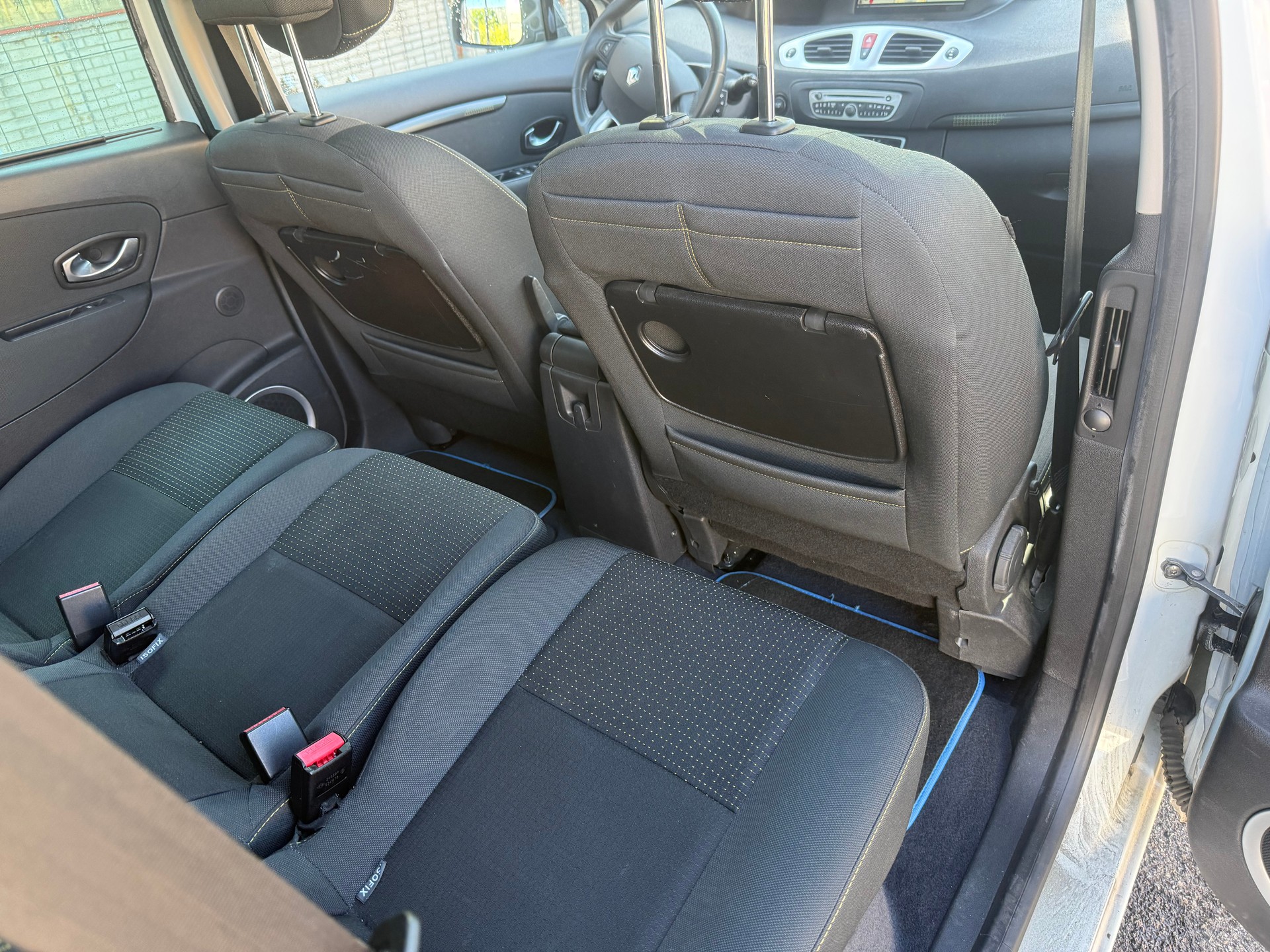 RENAULT Grand Scénic 2.0 16V Expression X-Tronic CVT-image-8