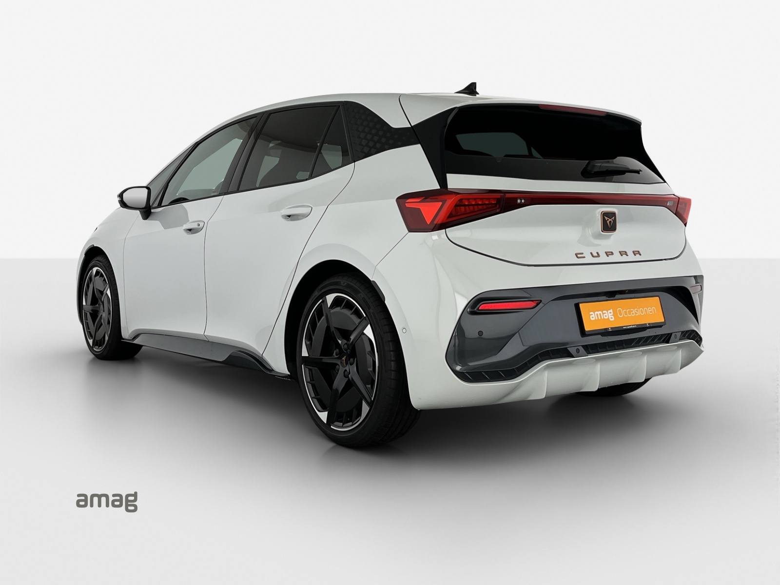 CUPRA Born 79 kWh e-Boost-showroom-element-2