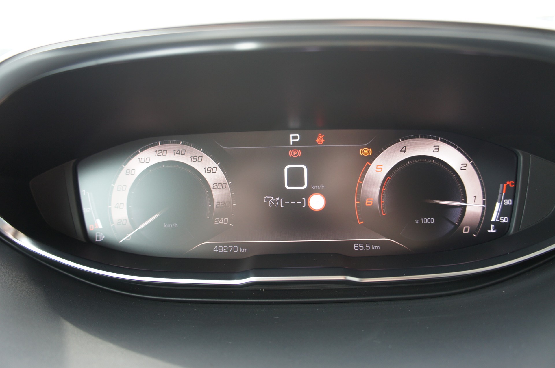 PEUGEOT 5008 1.5 BlueHDi GT EAT8-image-23