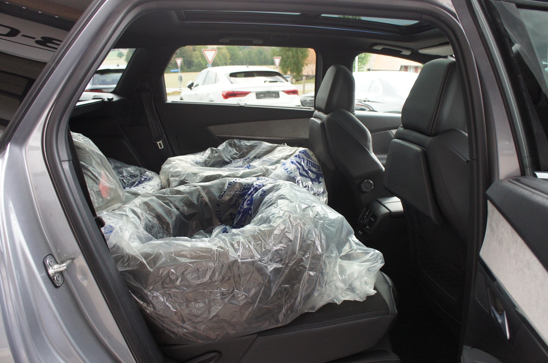 PEUGEOT 5008 1.5 BlueHDi GT EAT8-image-9
