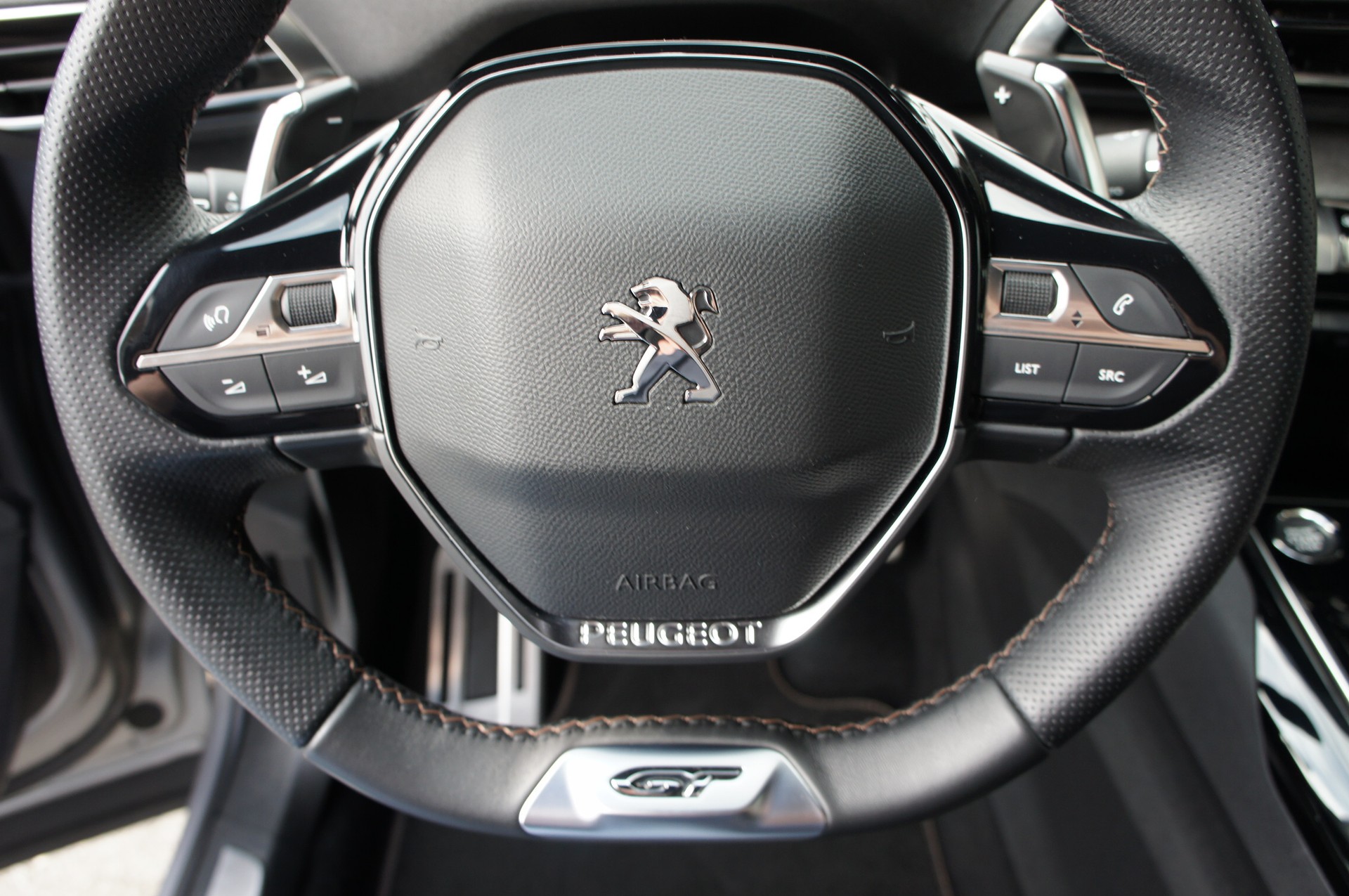 PEUGEOT 5008 1.5 BlueHDi GT EAT8-image-22