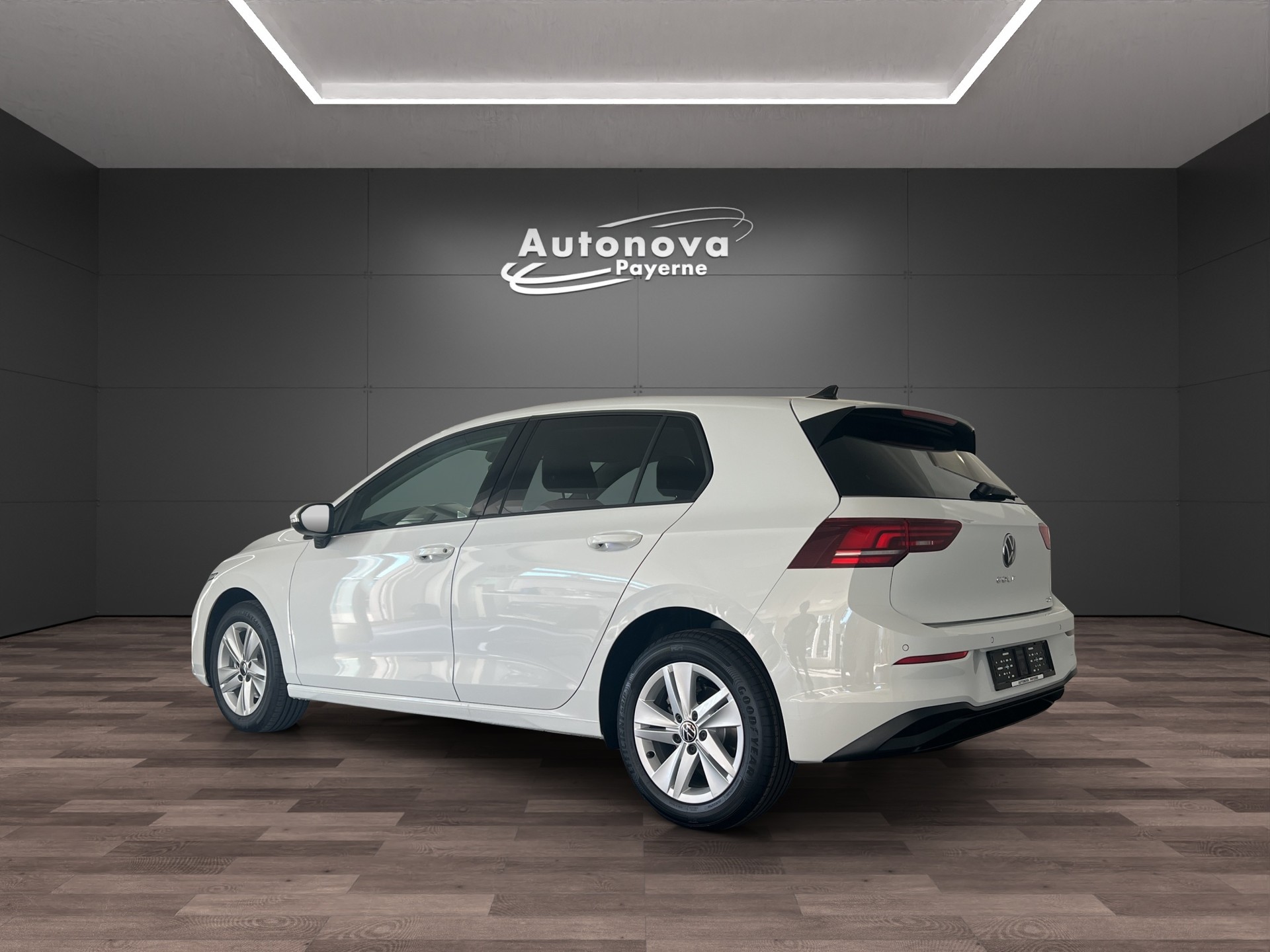 VW Golf 1.5 e TSI mHEV Basis DSG-image-2