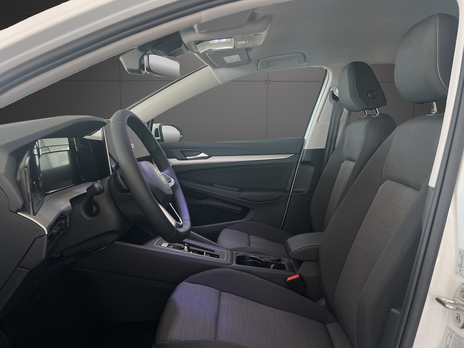VW Golf 1.5 e TSI mHEV Basis DSG-image-4