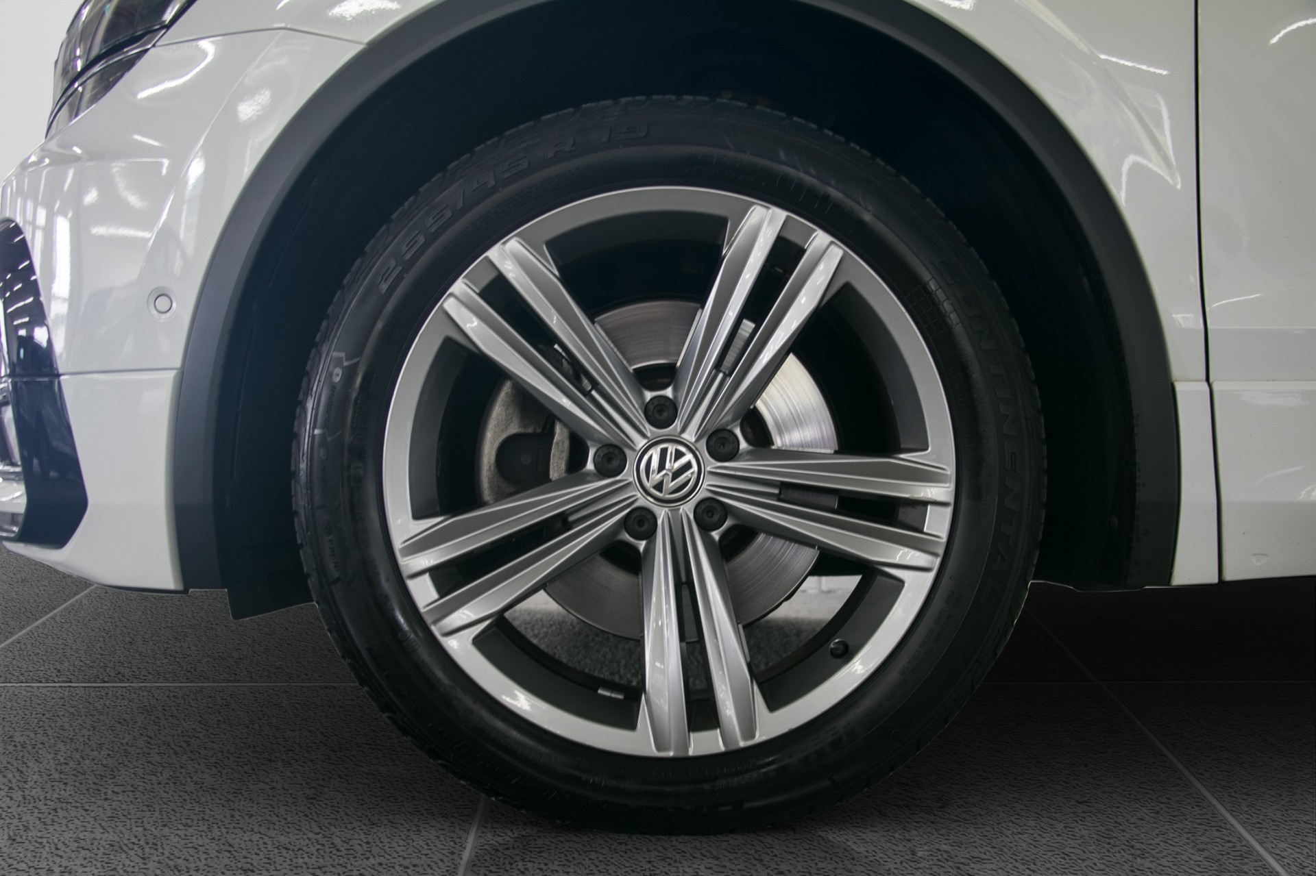 VW Tiguan 2.0TSI Highline 4Motion DSG-image-15