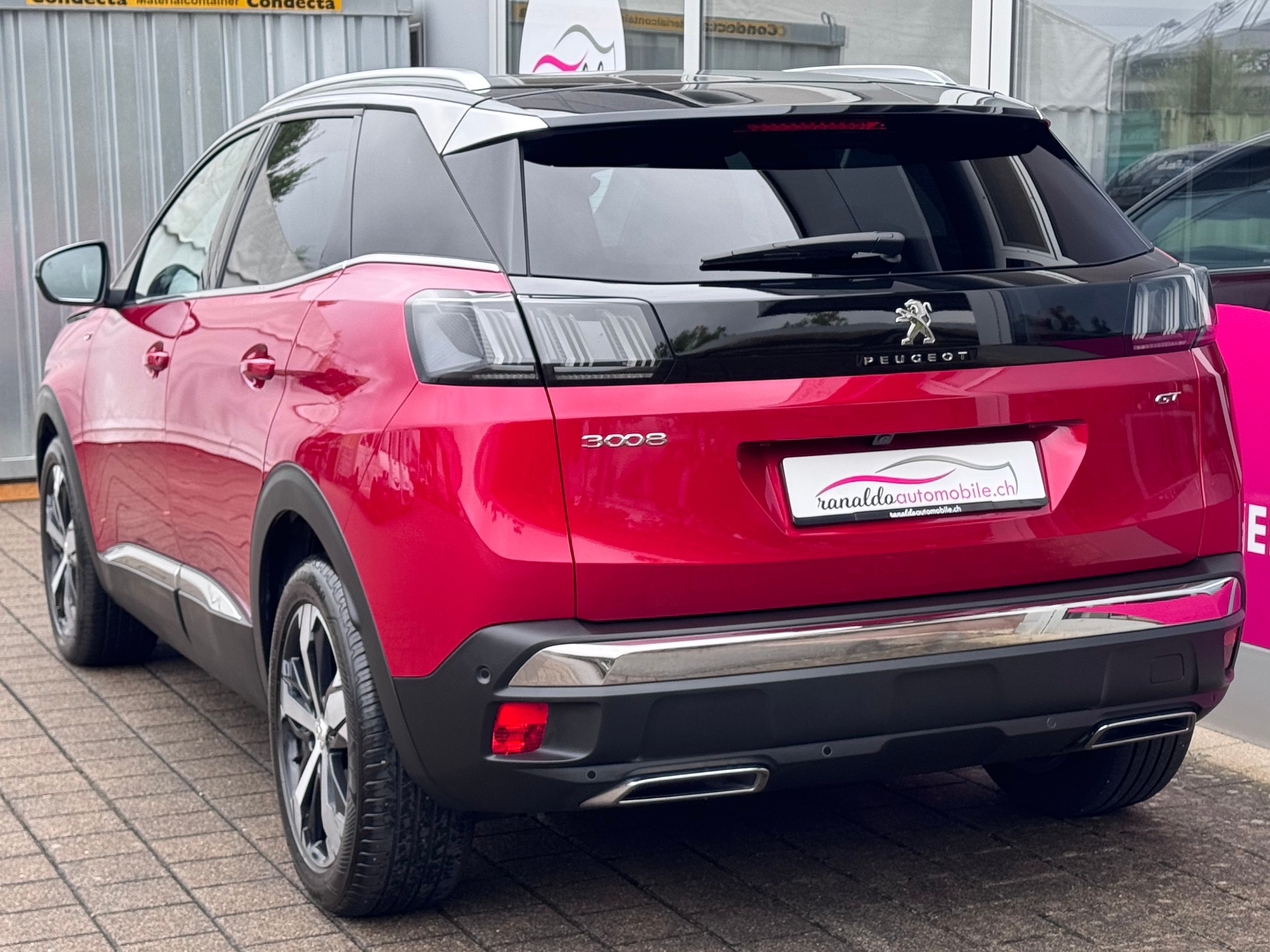 PEUGEOT 3008 1.5 BlueHDi GT EAT8+LED Scheinwerfer+ACC+NAVI+Rückfahrkamera+Getönte Scheiben+Panorama-Glasdach+18"Alu+Winterräder+-image-6