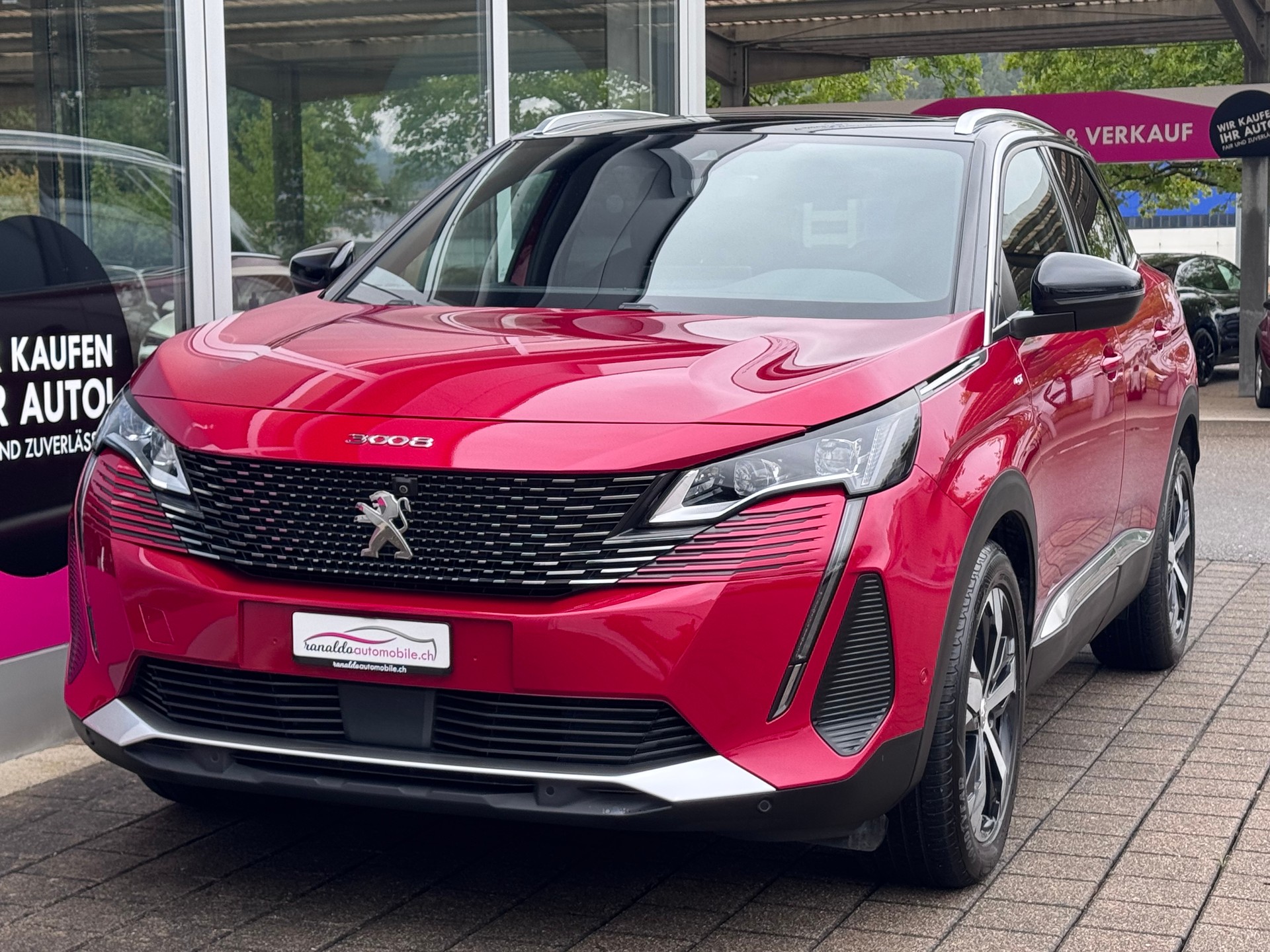 PEUGEOT 3008 1.5 BlueHDi GT EAT8+LED Scheinwerfer+ACC+NAVI+Rückfahrkamera+Getönte Scheiben+Panorama-Glasdach+18"Alu+Winterräder+-image-0