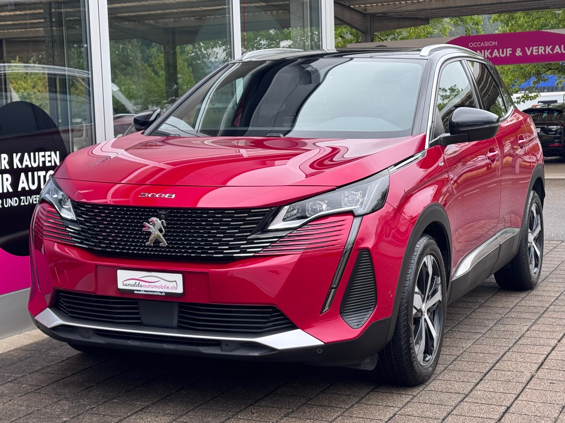 PEUGEOT 3008 1.5 BlueHDi GT EAT8+LED Scheinwerfer+ACC+NAVI+Rückfahrkamera+Getönte Scheiben+Panorama-Glasdach+18"Alu+Winterräder+-image-1