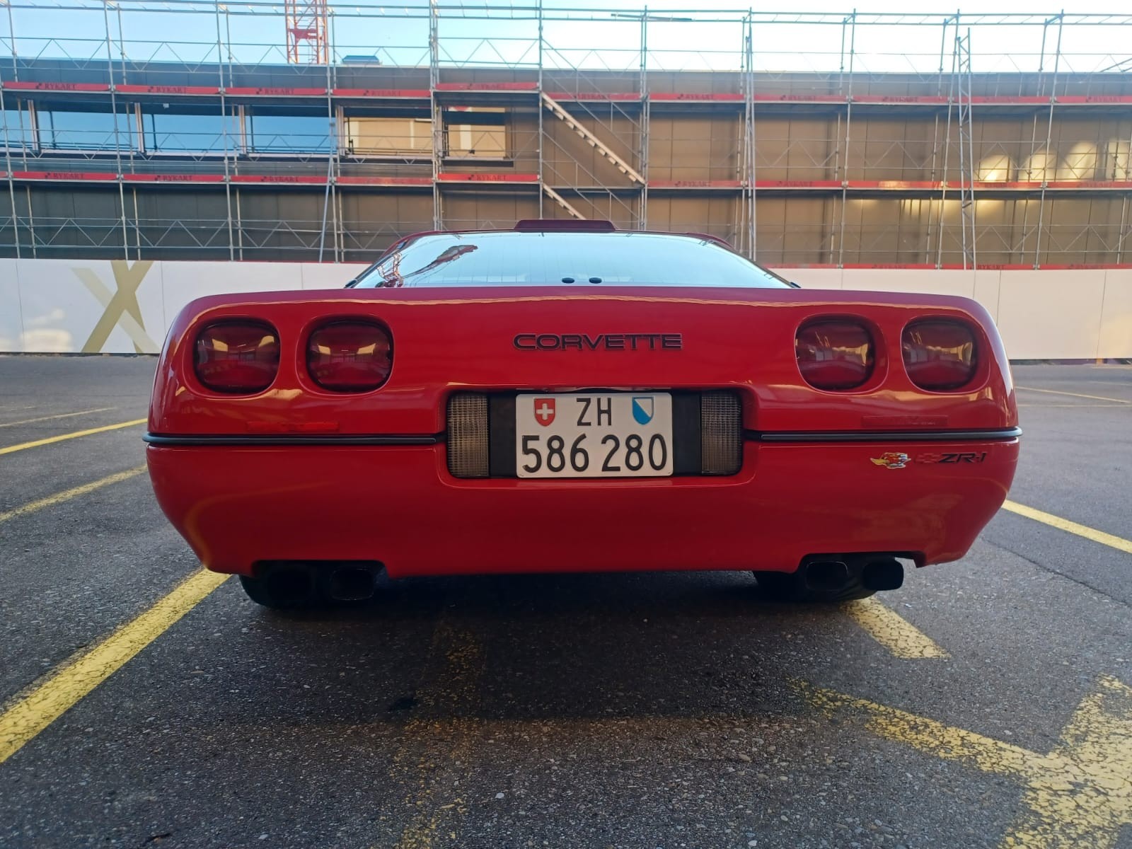 CHEVROLET ZR1-image-2