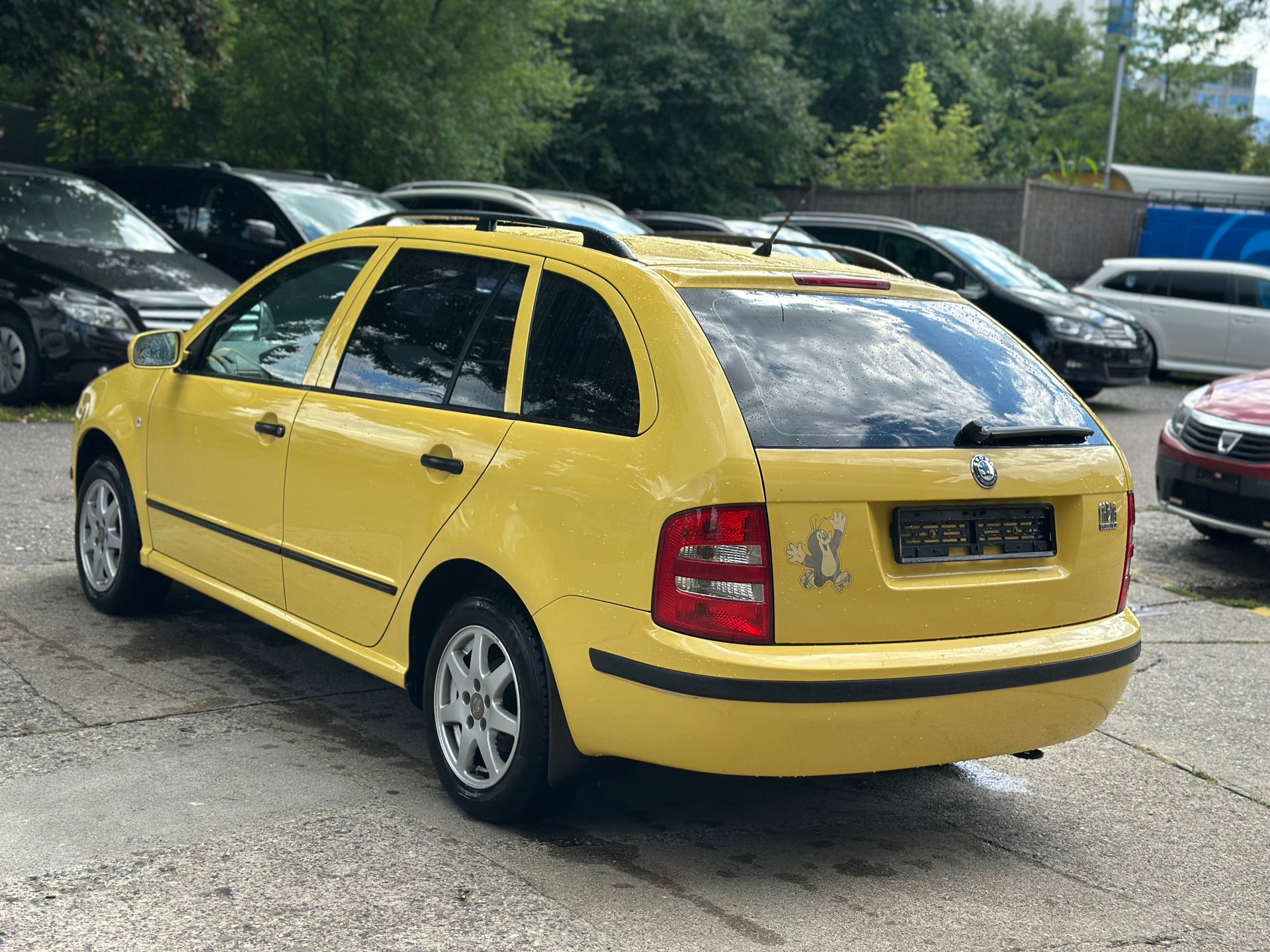 SKODA Fabia 1.4 16V Comfort-image-3