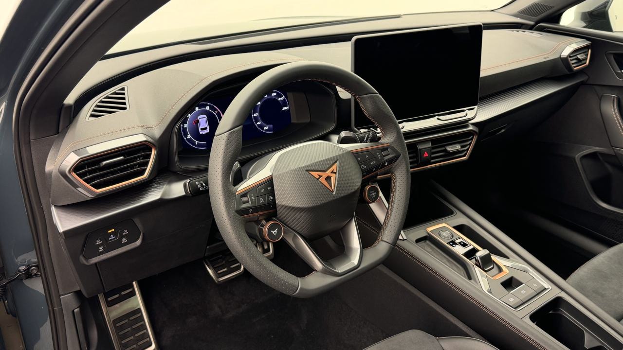 CUPRA LEON ST 1.5 e-HYBRID pHEV VZ DSG-image-6