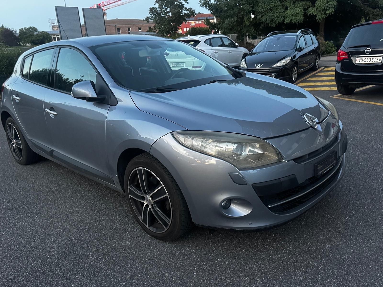 RENAULT Mégane 1.4 16V Turbo Expression-image-2