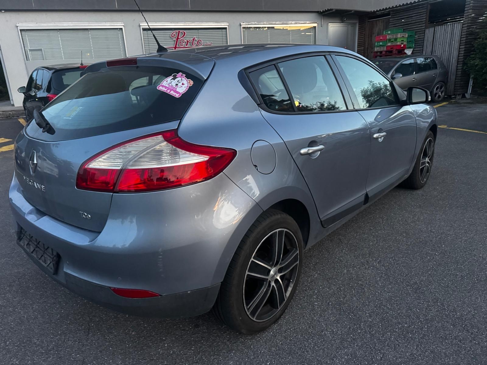 RENAULT Mégane 1.4 16V Turbo Expression-image-4