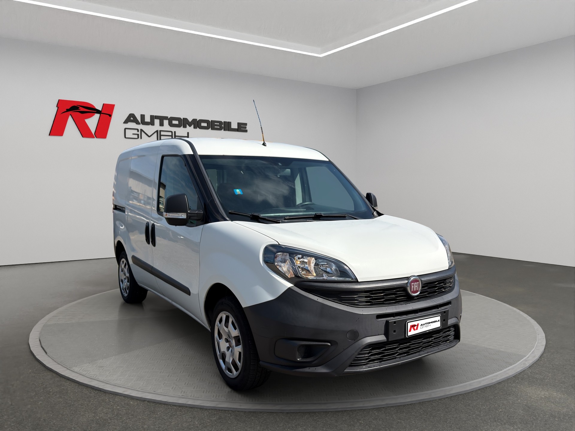 FIAT Doblò 1.4 MPI Cargo Easy Pro-image-2