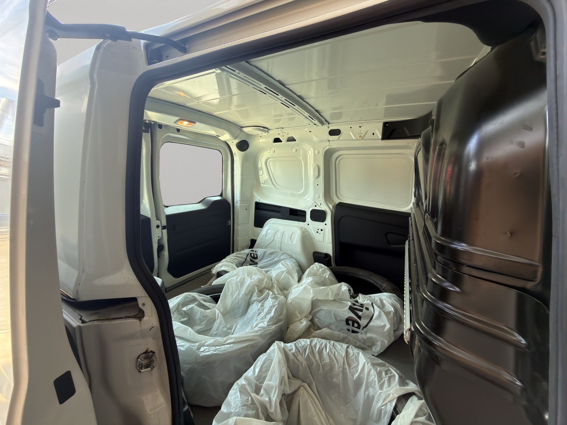 FIAT Doblò 1.4 MPI Cargo Easy Pro-image-8
