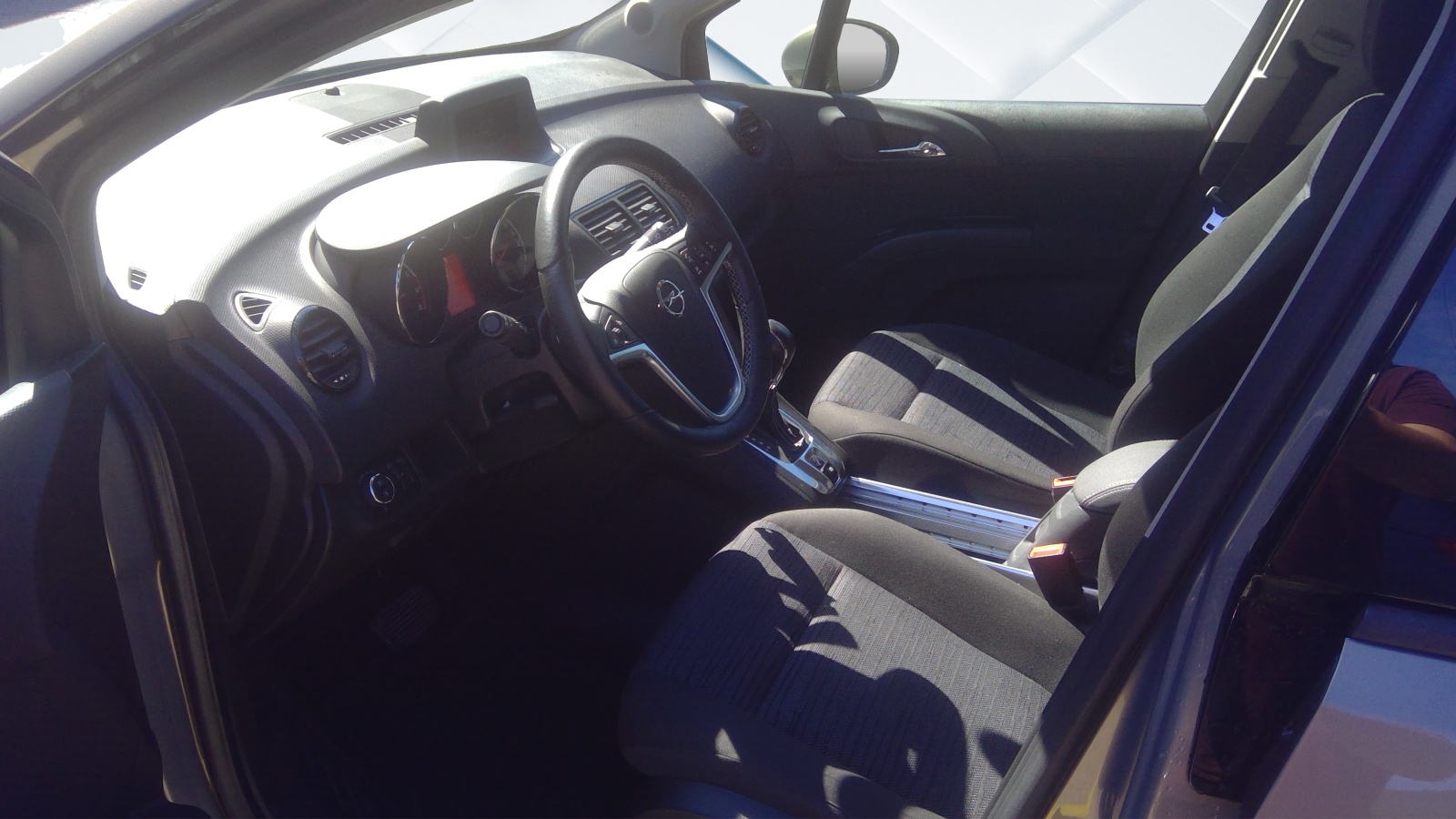 OPEL Meriva 1.4 Turbo Cosmo Automatic-image-10