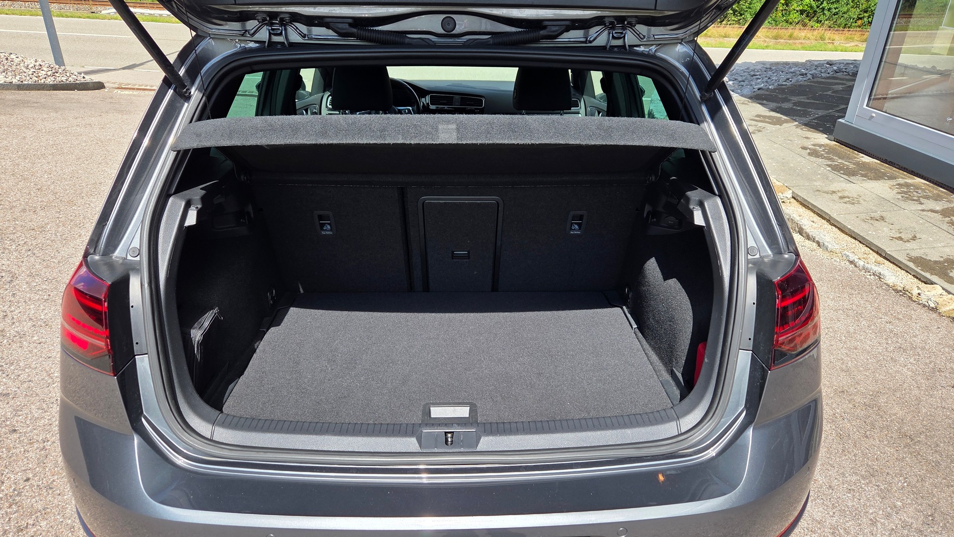VW Golf 2.0 TSI GTI Performance DSG-image-8