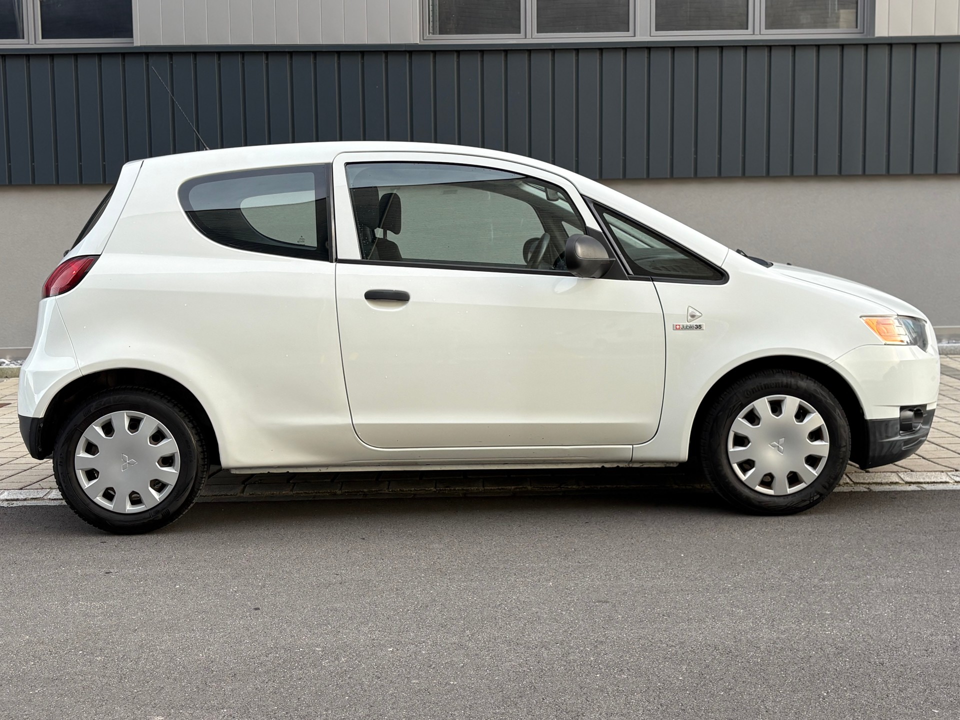 MITSUBISHI Colt 1.1 12V 35 Jubilé (Frisch ab MFK 09.26)-image-4