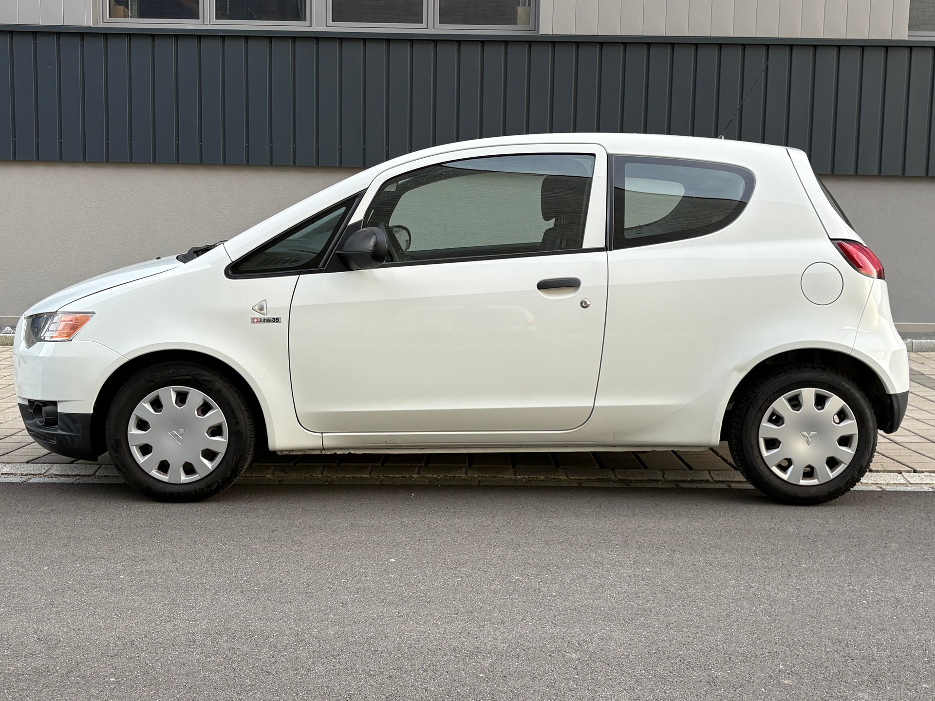 MITSUBISHI Colt 1.1 12V 35 Jubilé (Frisch ab MFK 09.26)-image-3