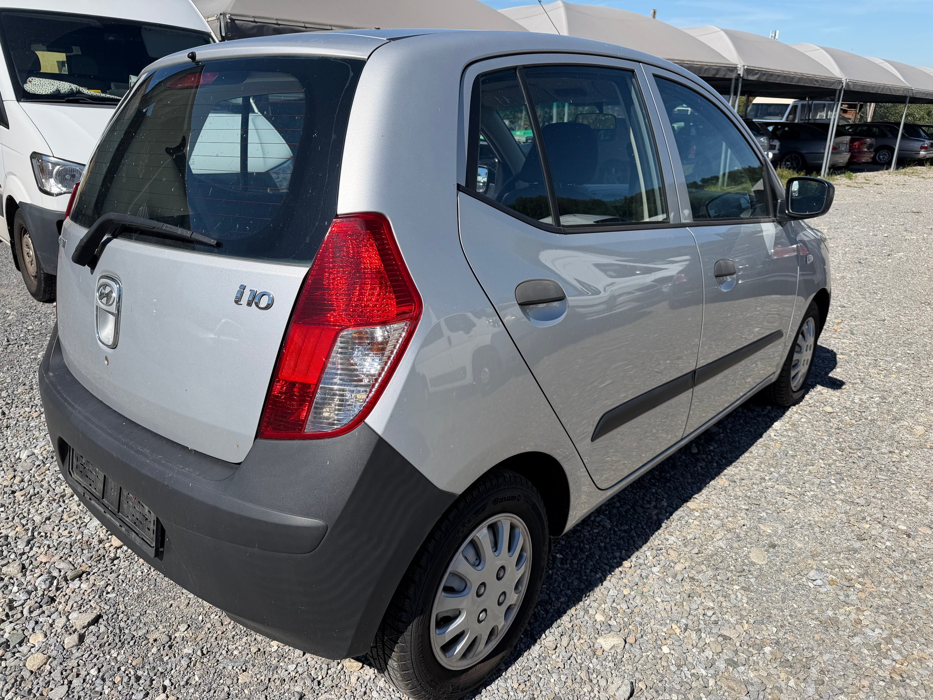 HYUNDAI i10 1.1 Comfort-image-2