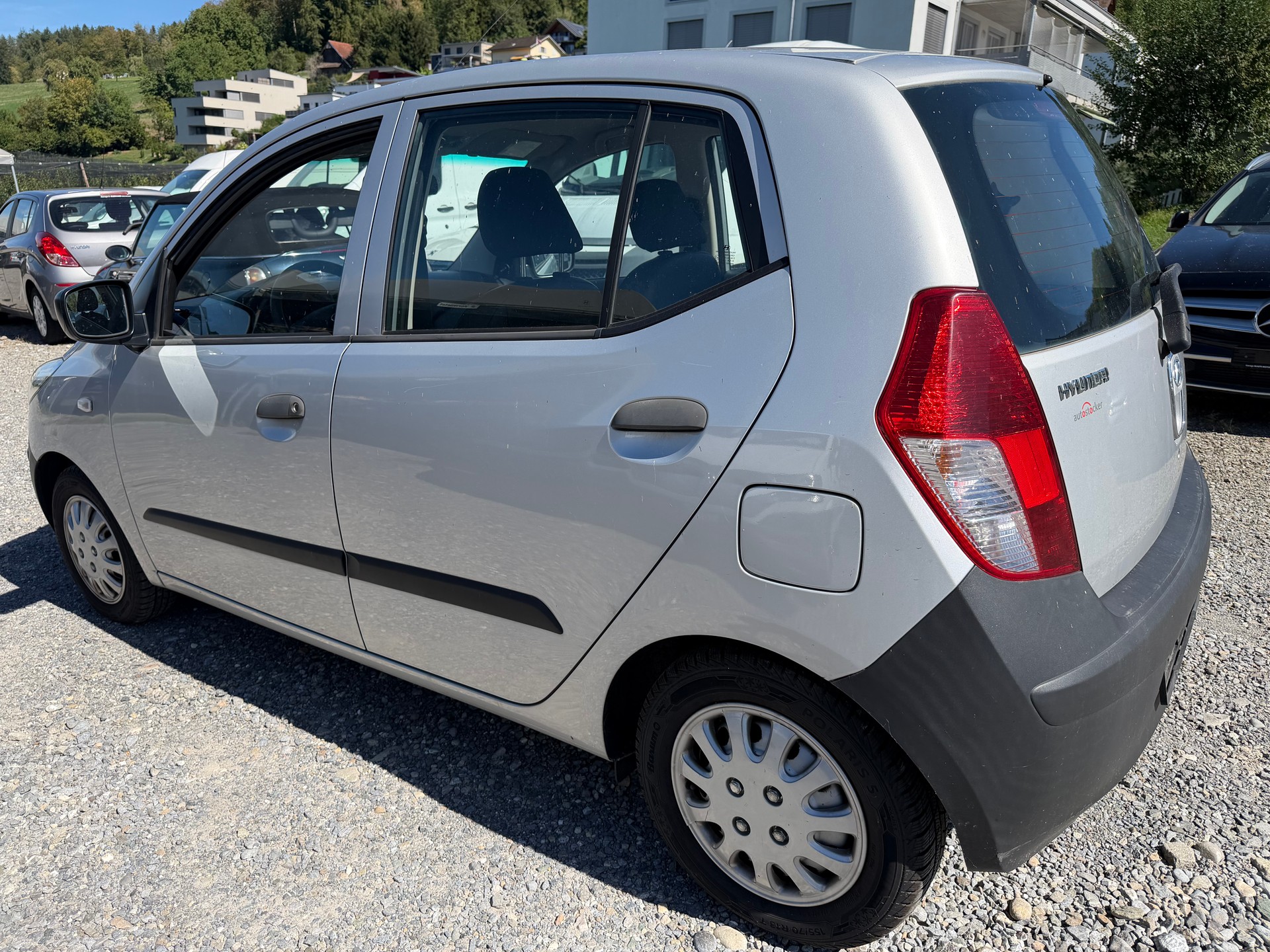 HYUNDAI i10 1.1 Comfort-image-3