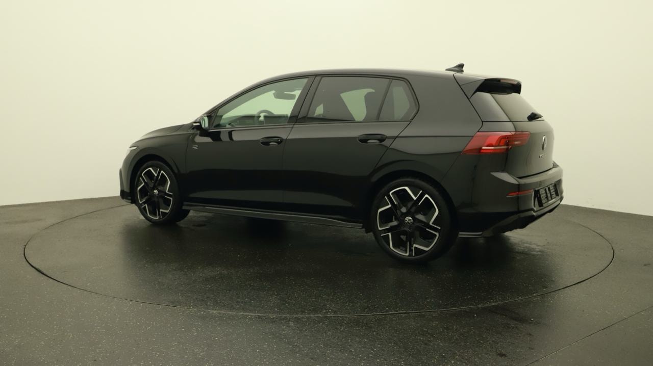 VW Golf 1.5 e TSI mHEV R-Line DSG-image-2