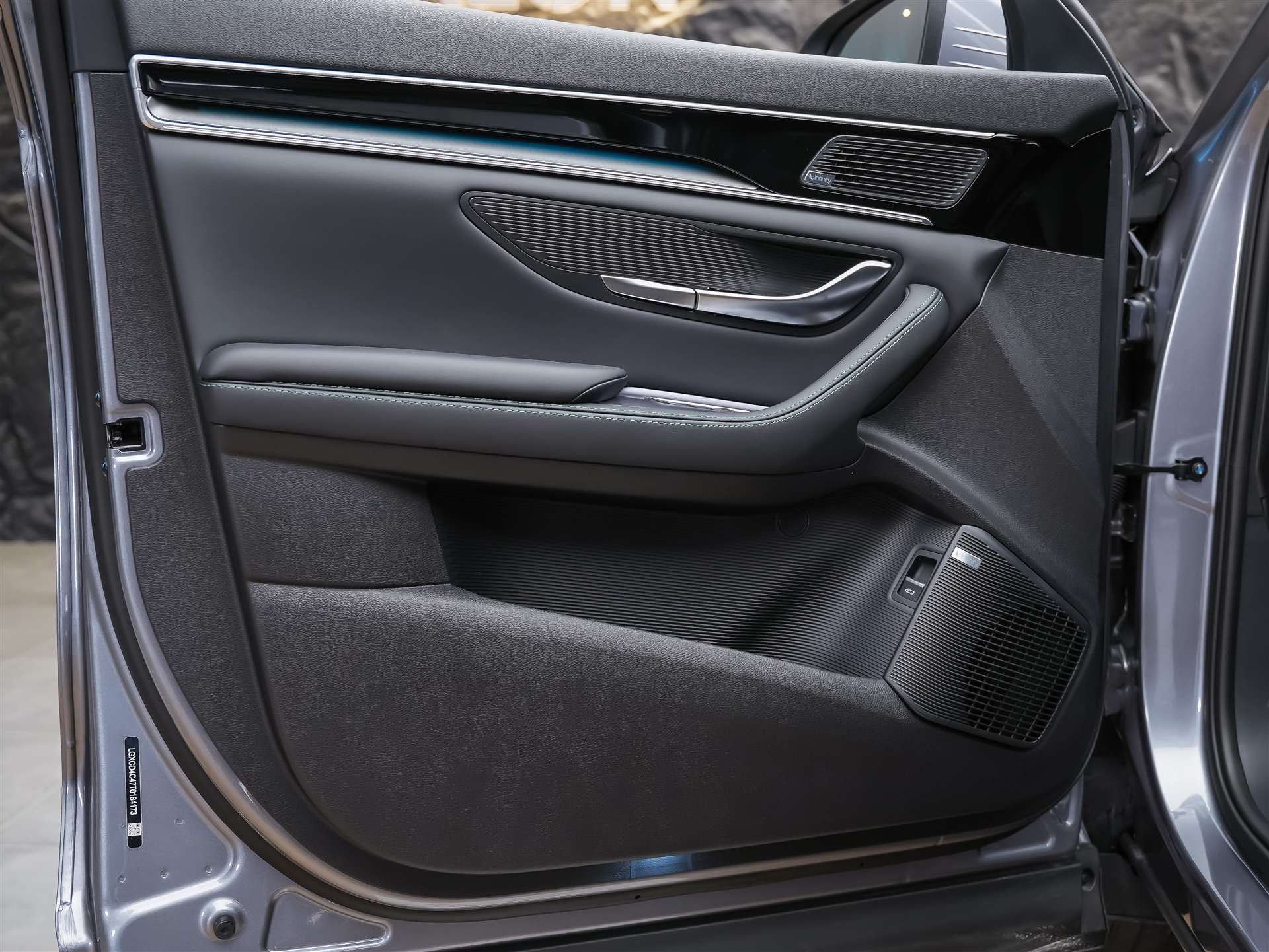 BYD Seal U DM-i Design AWD *SOFORT Verfügbar*Werksgarantie*Lenkradheizung*Sitzbelüftung*360° Kamera*-image-23